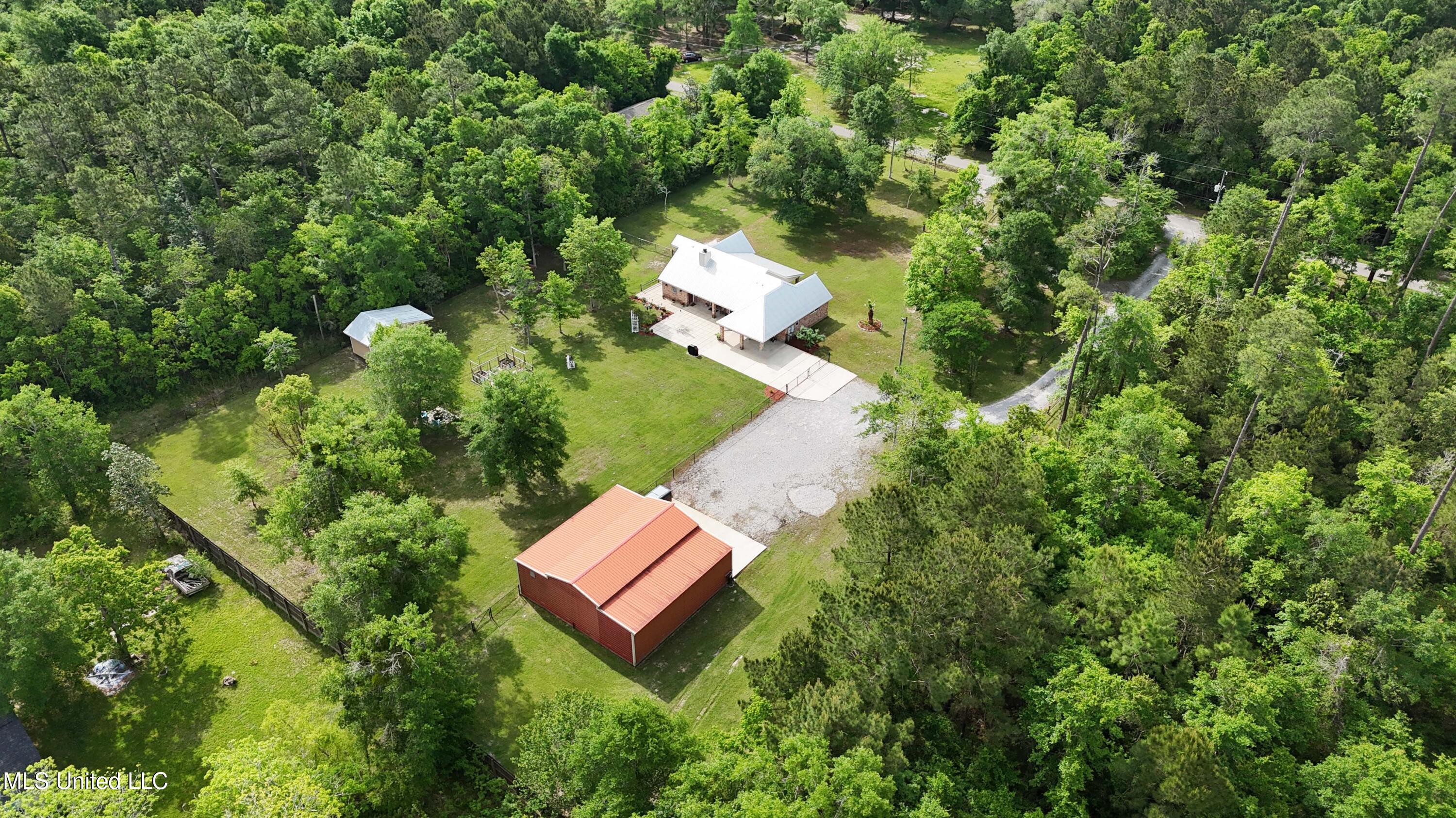 1316 Dubuc Lane, Waveland, Mississippi image 40