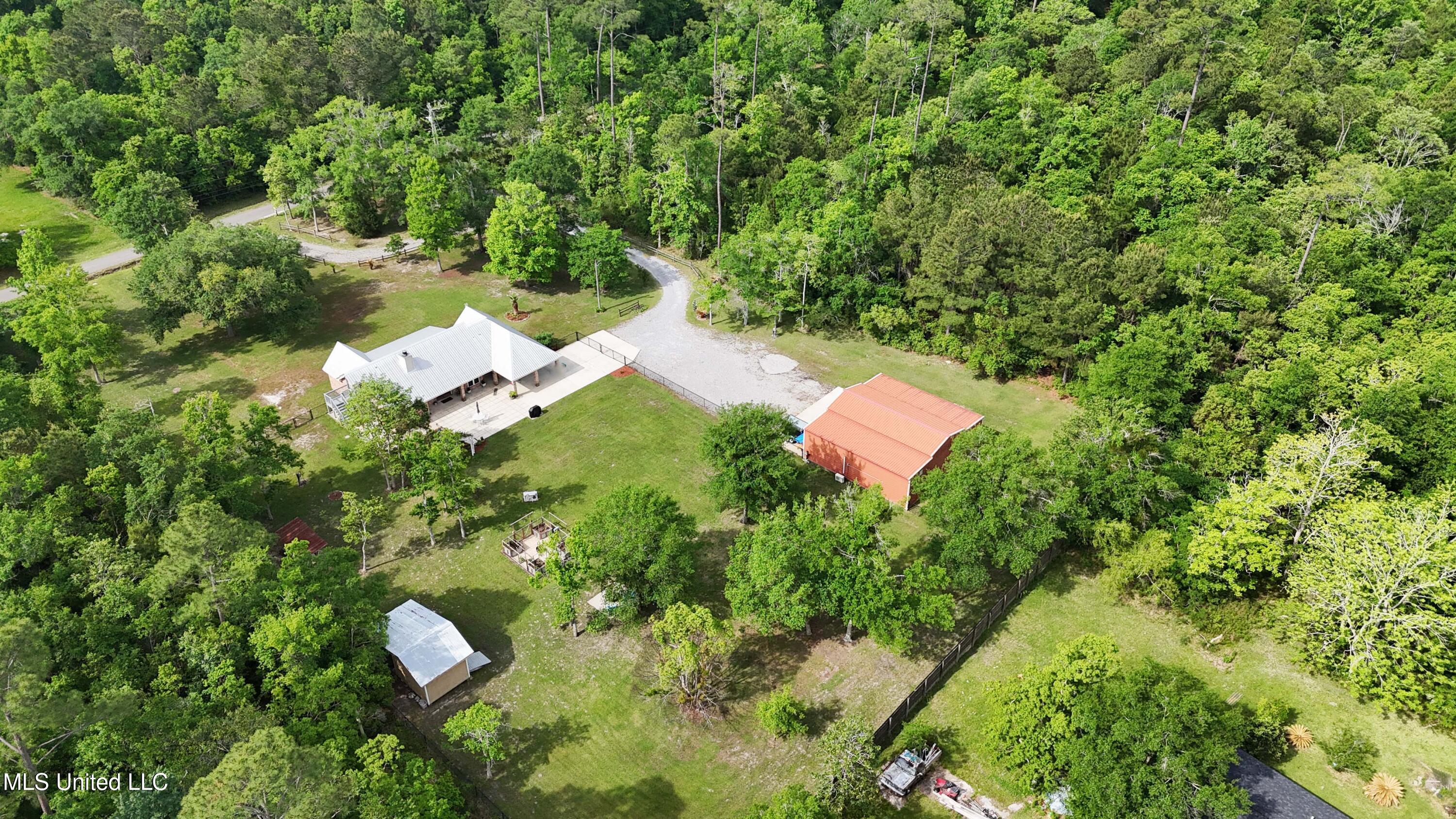 1316 Dubuc Lane, Waveland, Mississippi image 38
