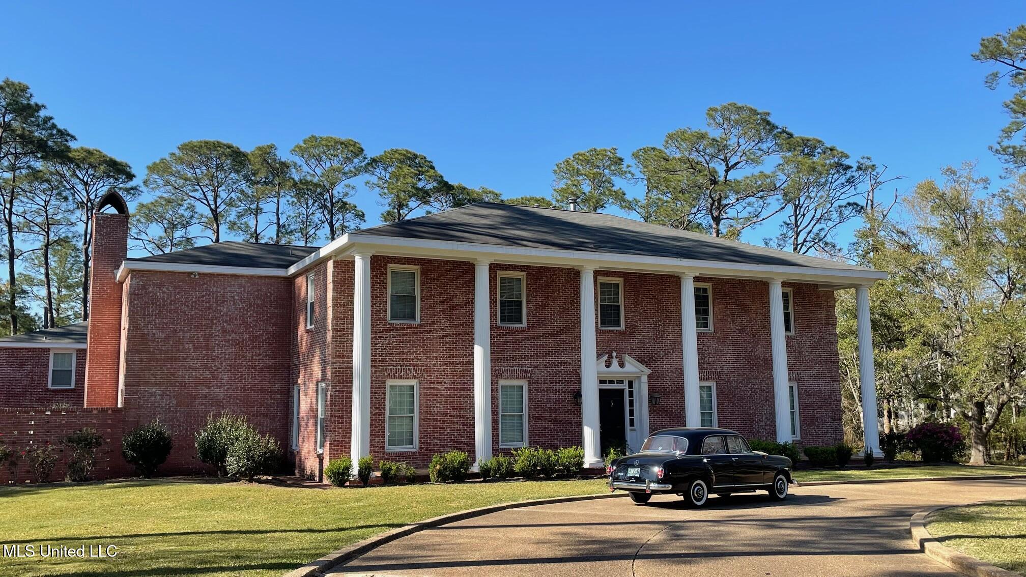 166 Bayou Circle, Gulfport, Mississippi image 1