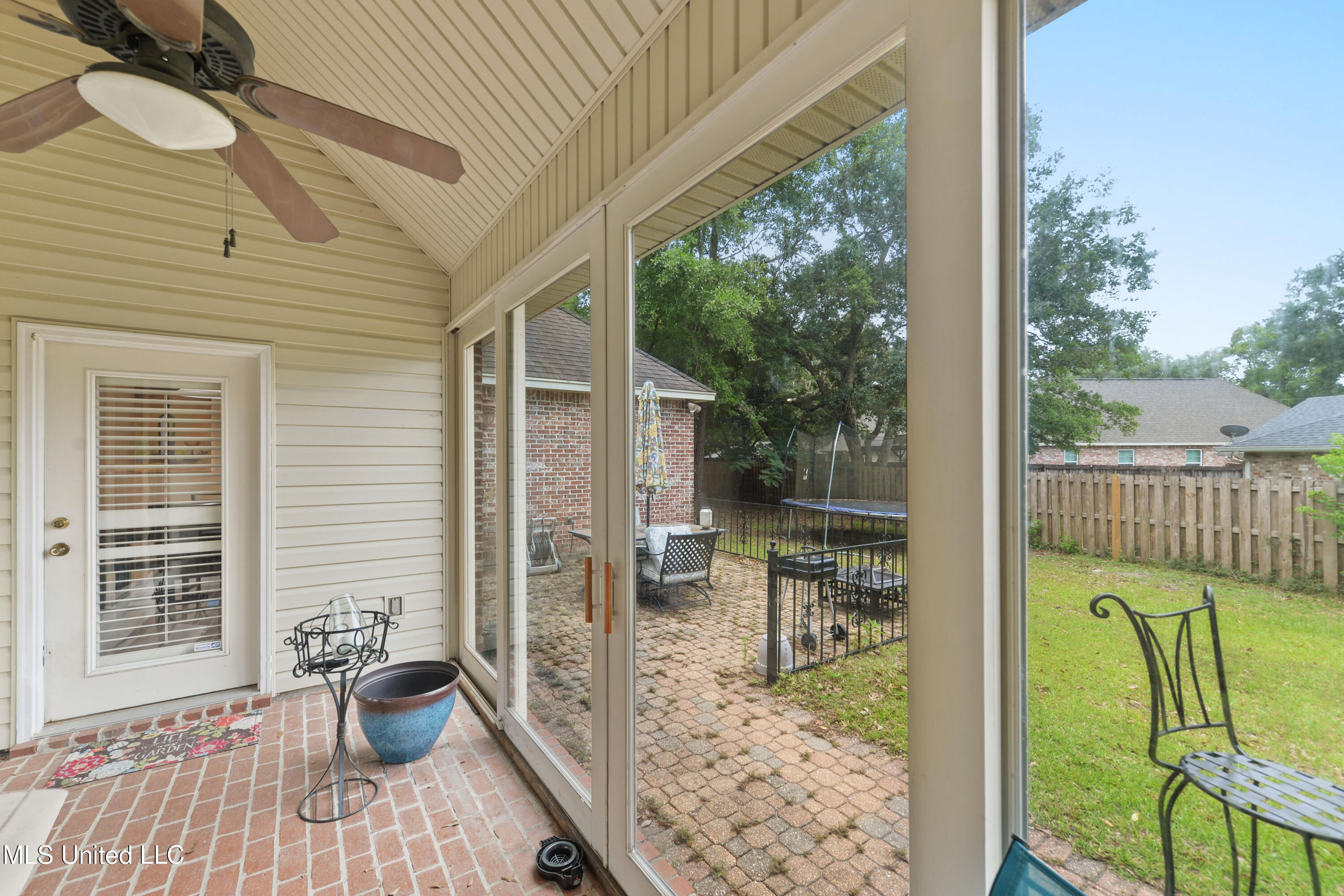 63722 N Diamondhead Drive, Diamondhead, Mississippi image 27