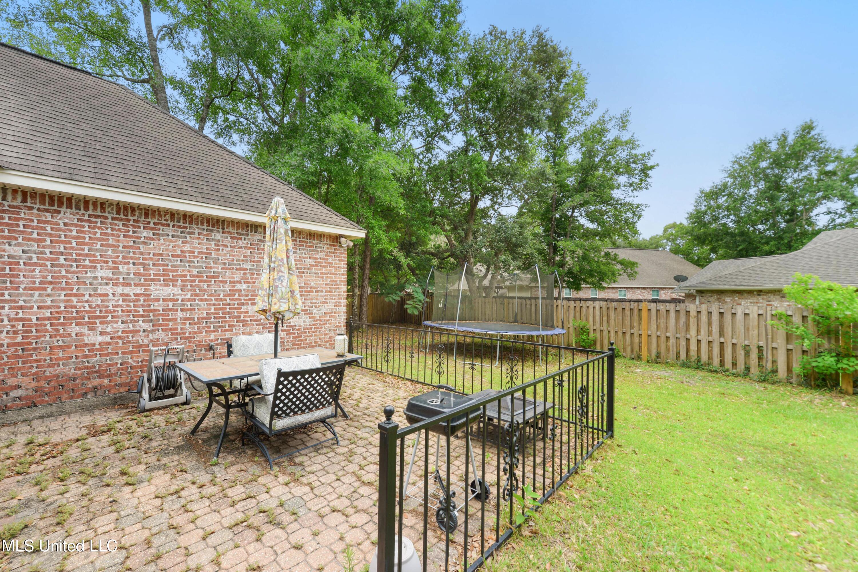 63722 N Diamondhead Drive, Diamondhead, Mississippi image 28