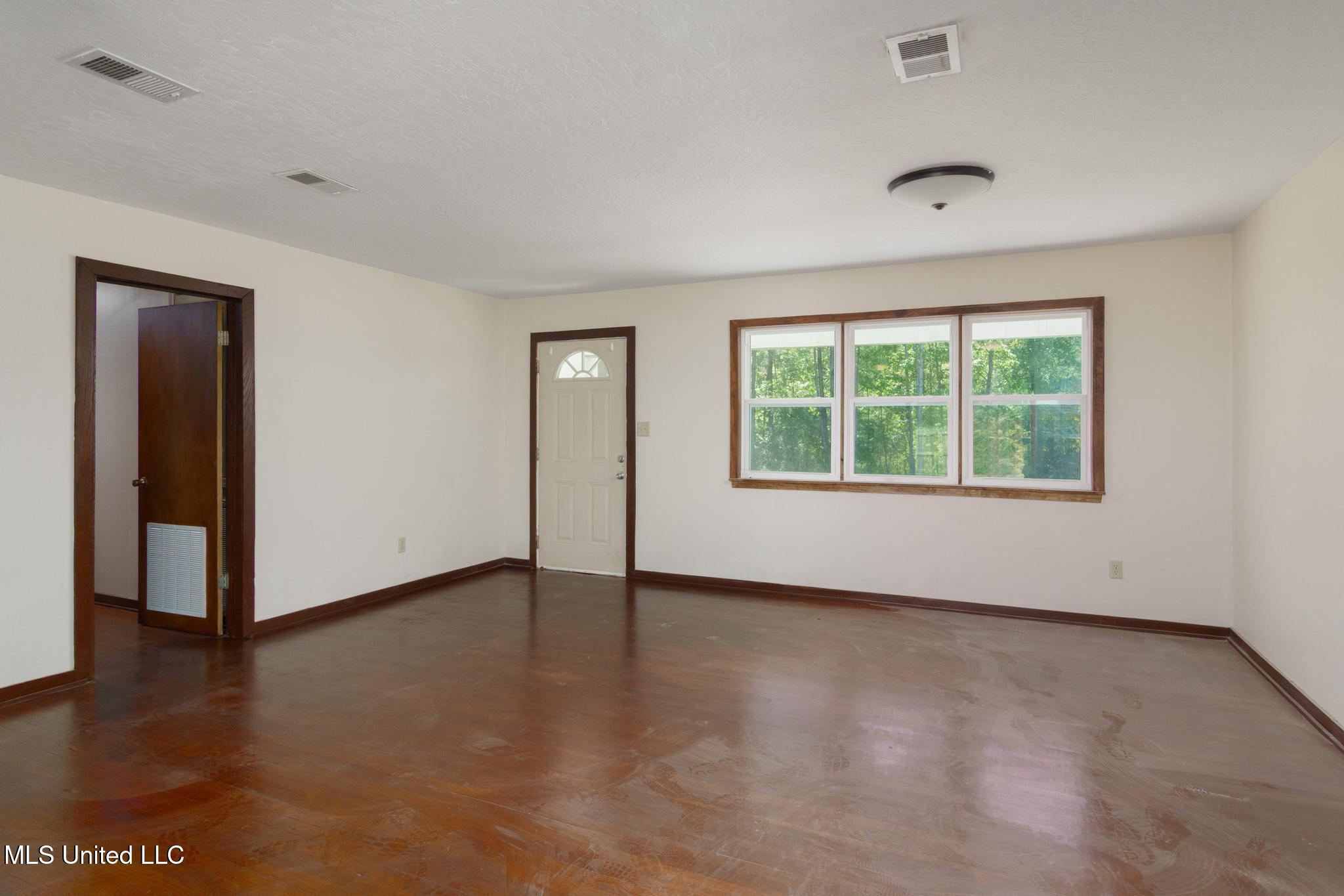 92 Wilson Road, Hattiesburg, Mississippi image 4