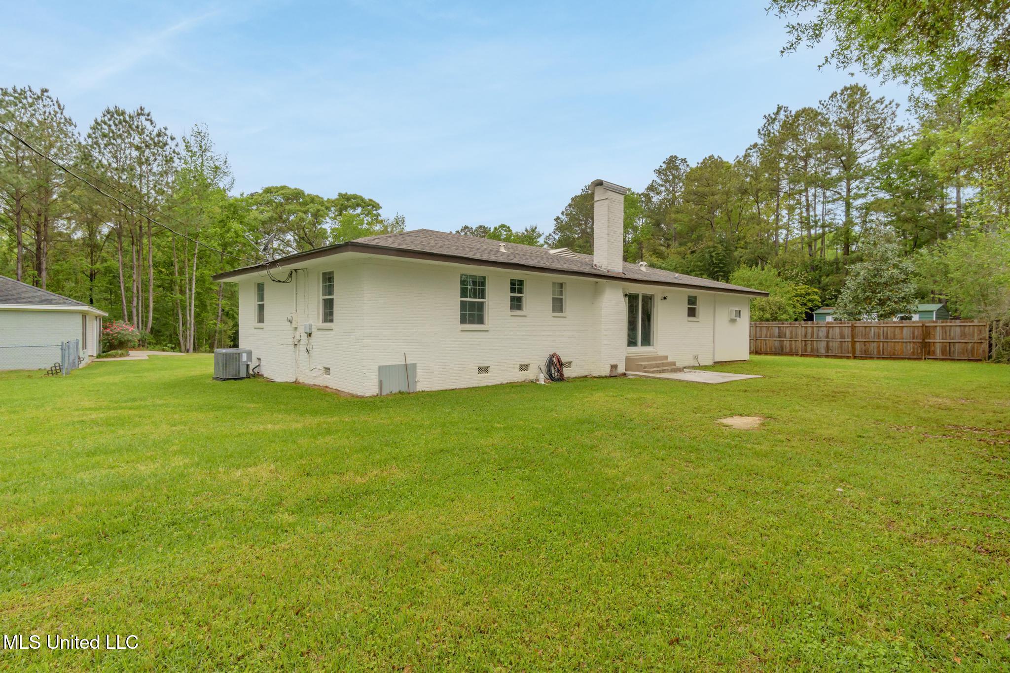 92 Wilson Road, Hattiesburg, Mississippi image 3