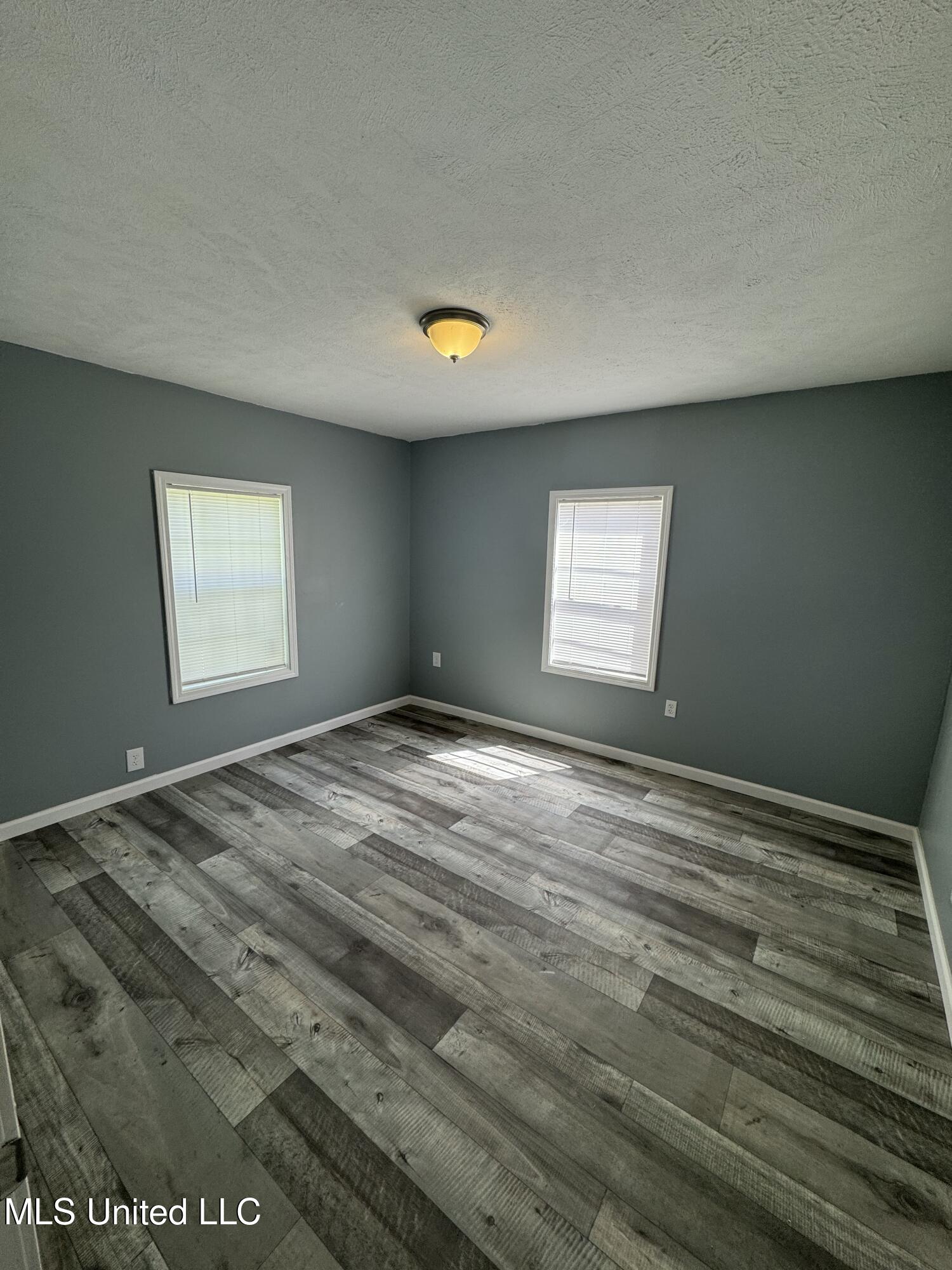 305 Senica Avenue, Greenwood, Mississippi image 3