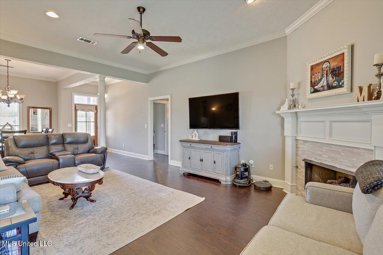 585 Clubhouse Drive, Pearl, Mississippi image 6
