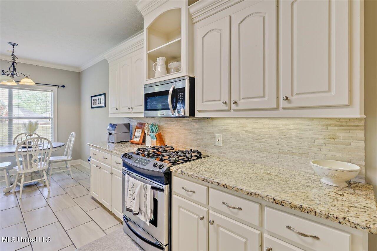 585 Clubhouse Drive, Pearl, Mississippi image 11