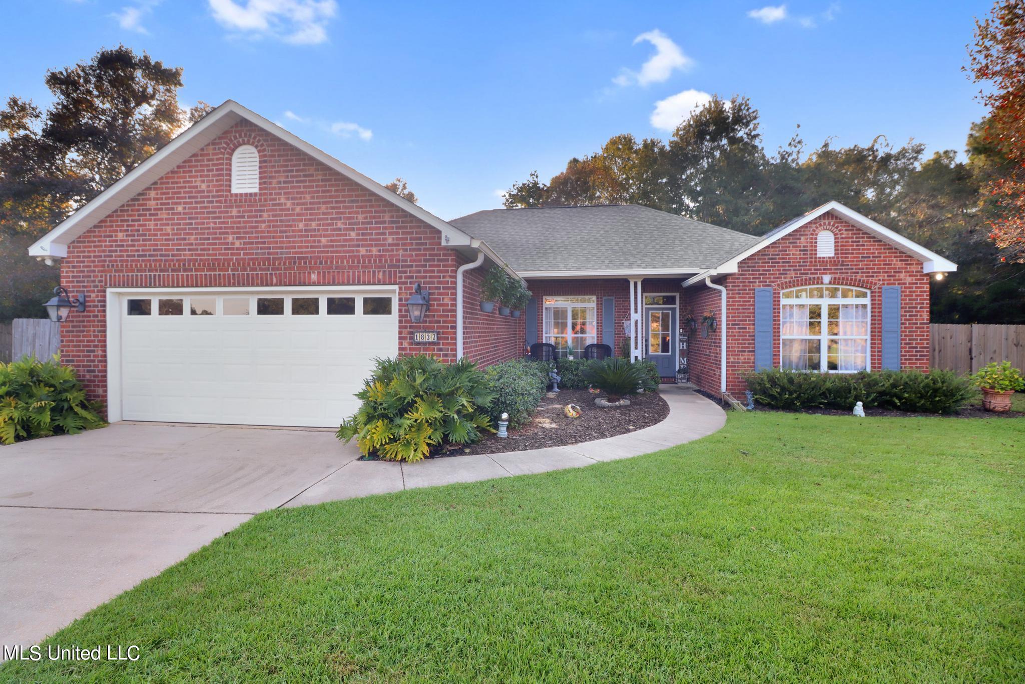 1837 Perdido Boulevard, Gautier, Mississippi image 1