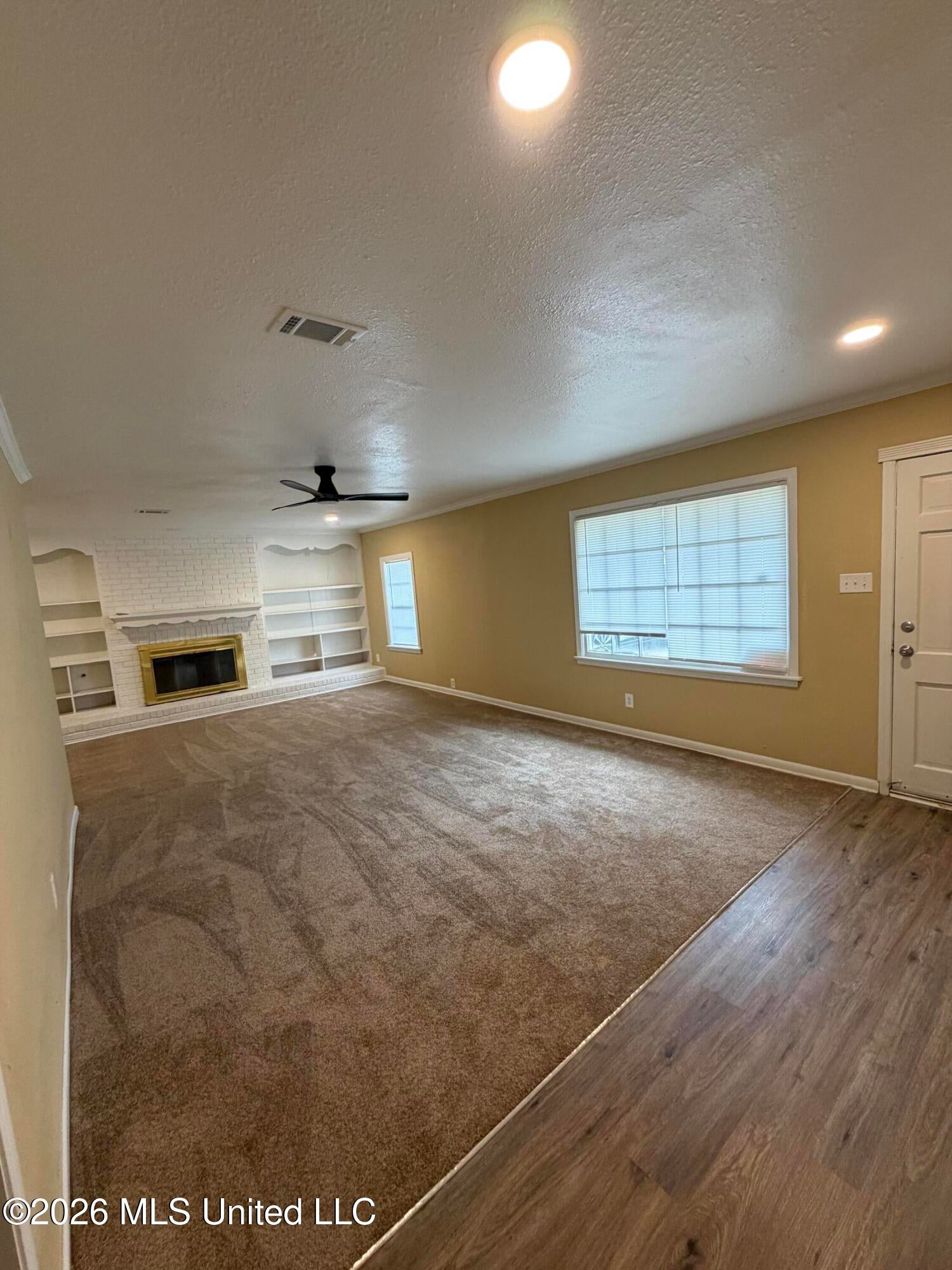 1577 Azalea Street - Photo 2