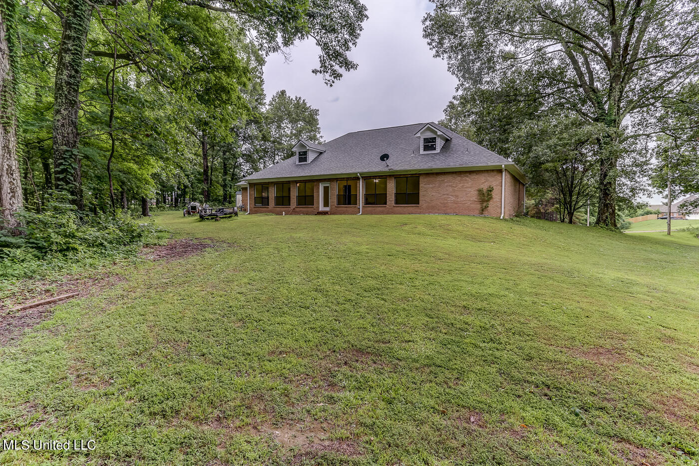 4182 Summer Circle, Lake Cormorant, Mississippi image 45