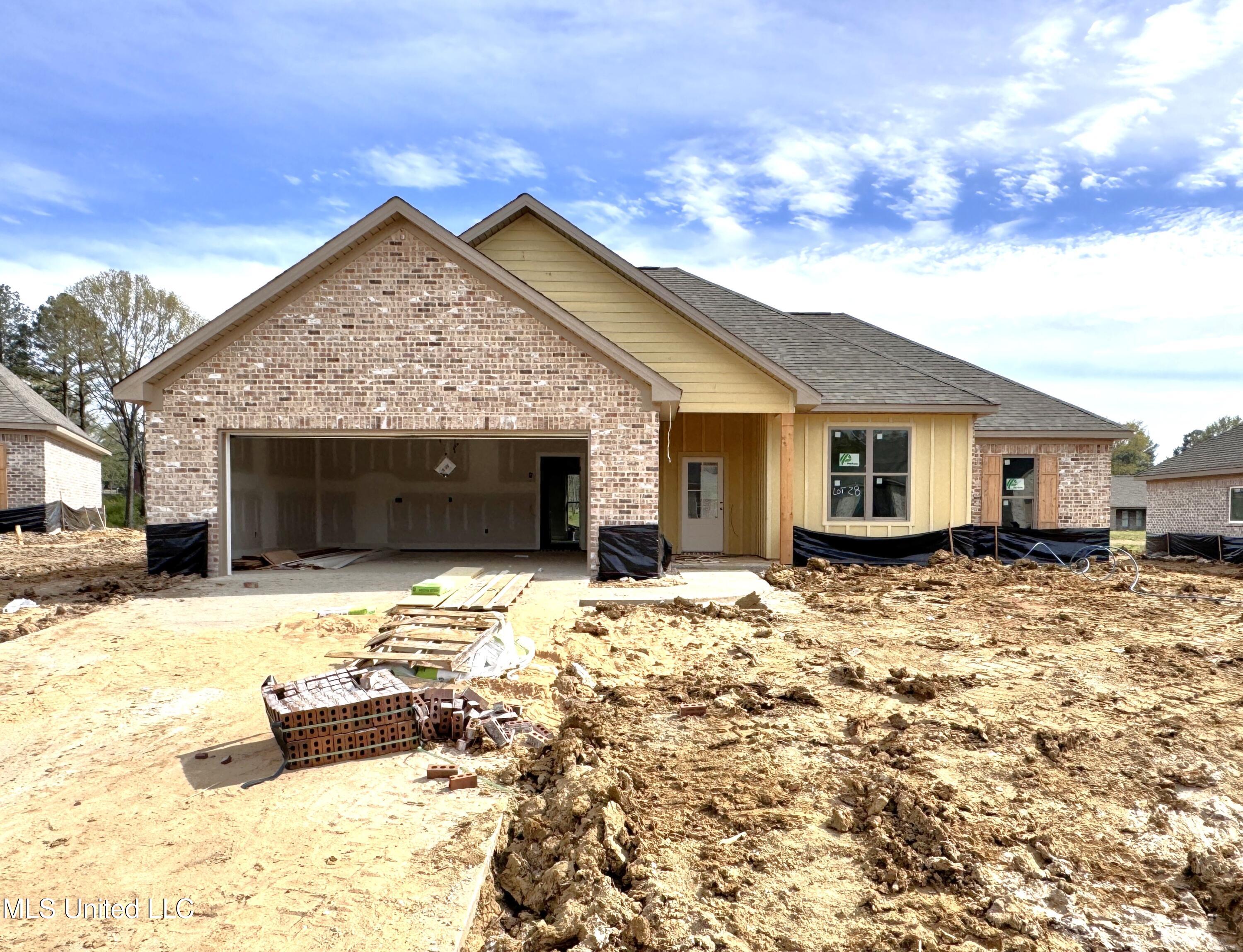 763 Magnolia Point Circle, Pearl, Mississippi image 1