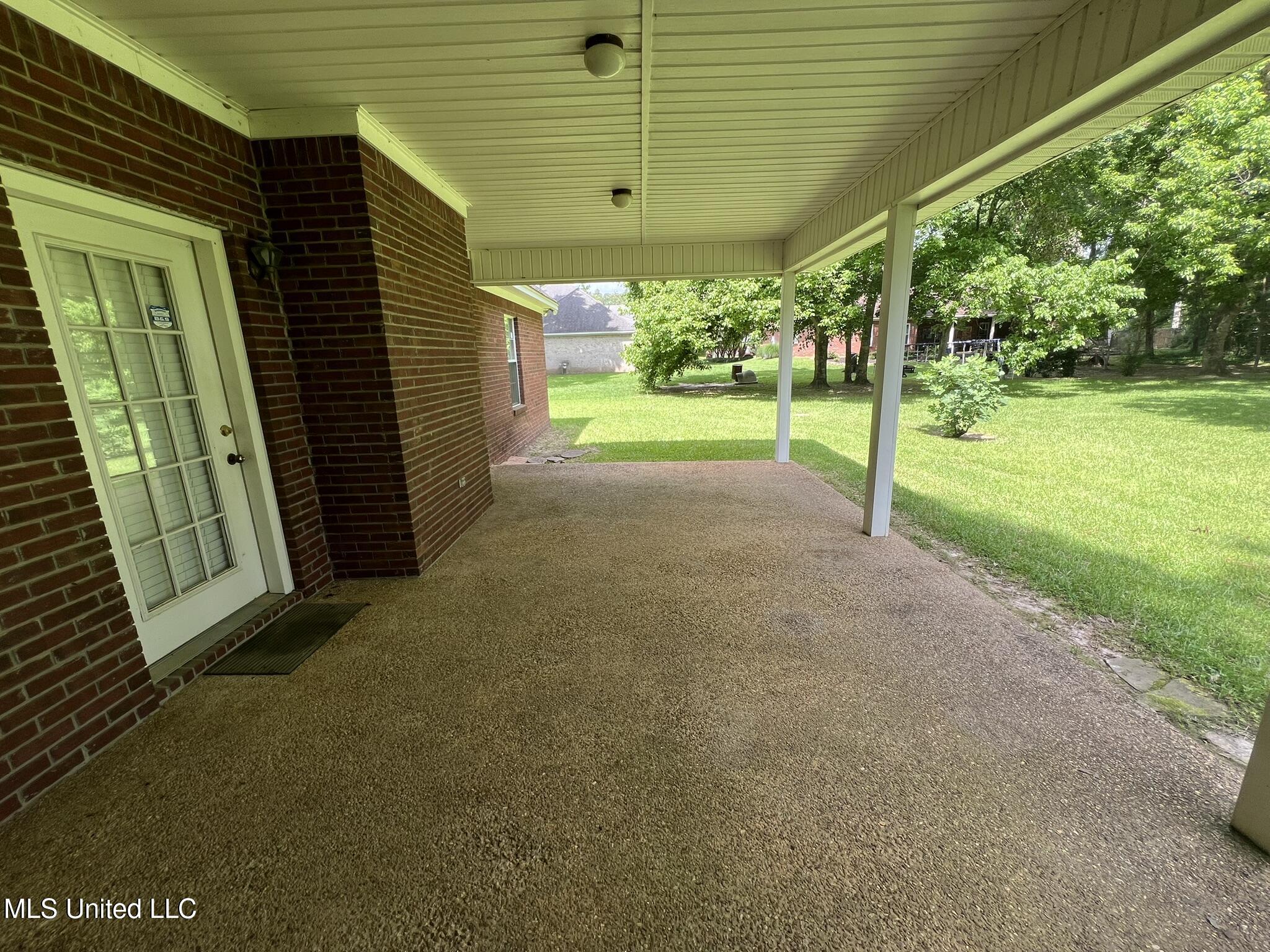 123 Wildwood Boulevard, Jackson, Mississippi image 27