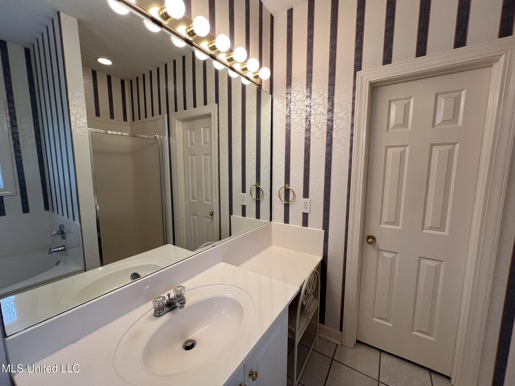 123 Wildwood Boulevard, Jackson, Mississippi image 18