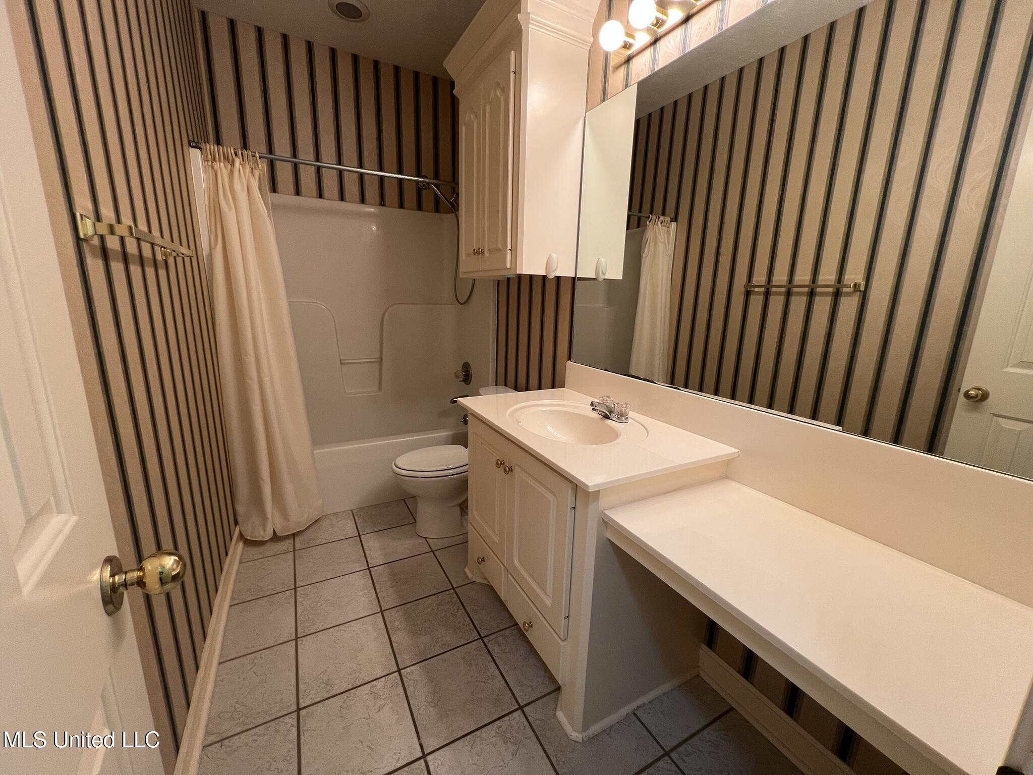 123 Wildwood Boulevard, Jackson, Mississippi image 22