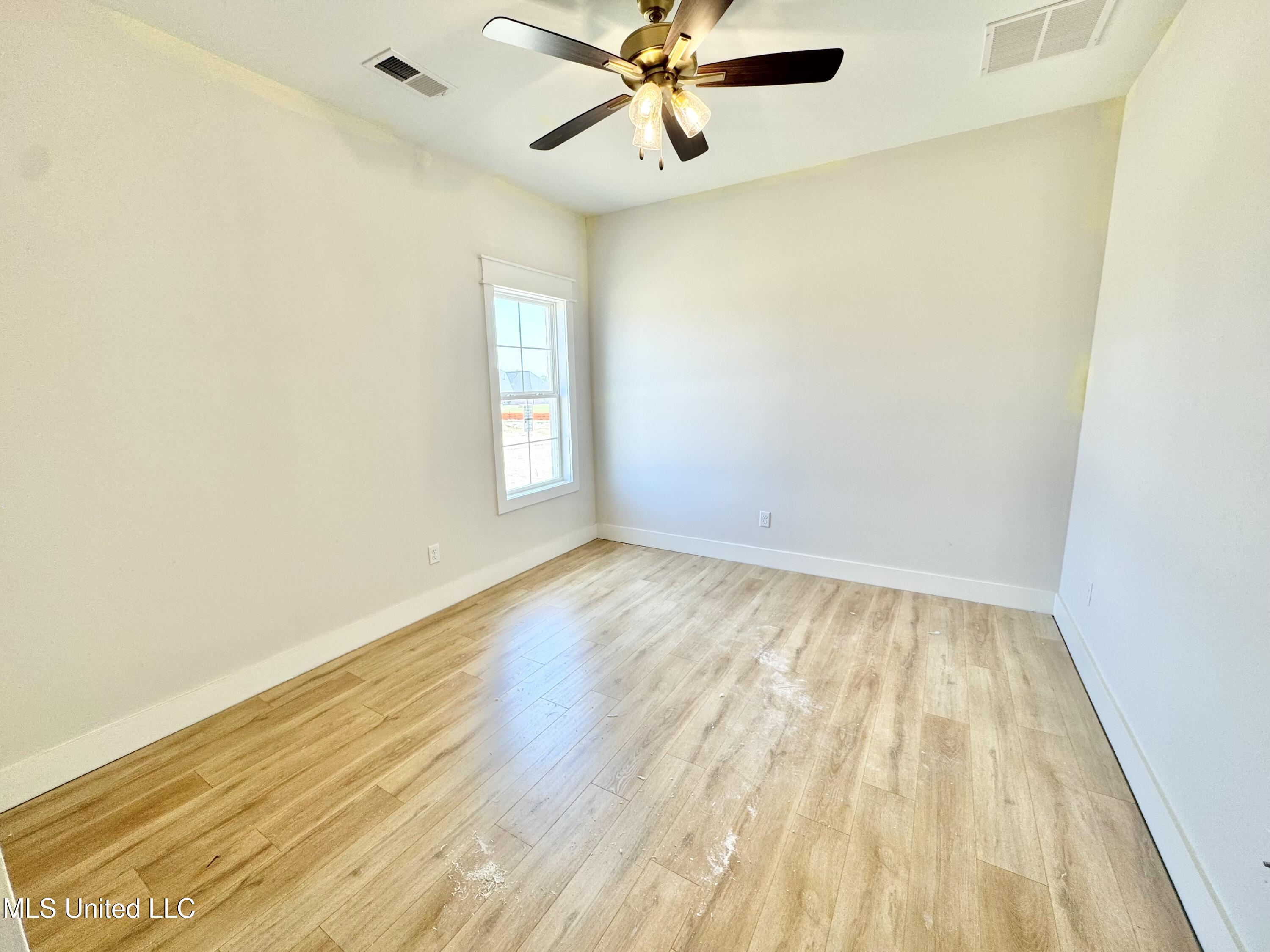 4275 Brooke Drive, Nesbit, Mississippi image 12
