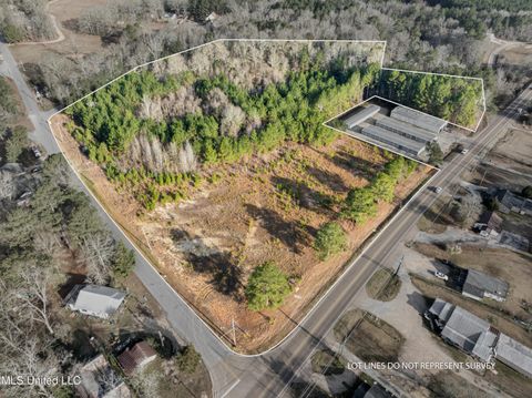 Vacant Land For Sale - 14.75 Acres Highway 11<br/> Ellisville, MS 39437
