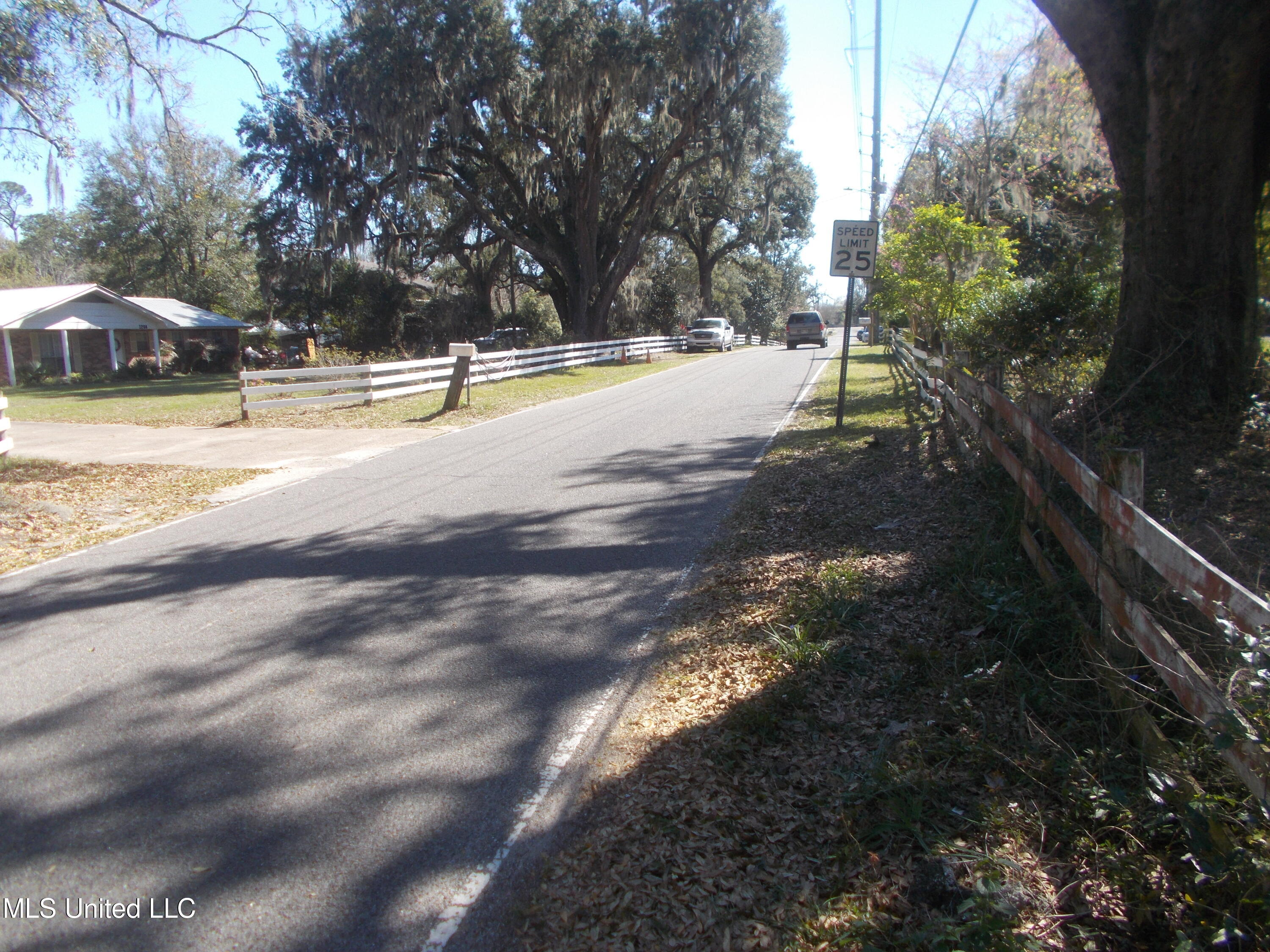 Pine Street, Gulfport, Mississippi image 2