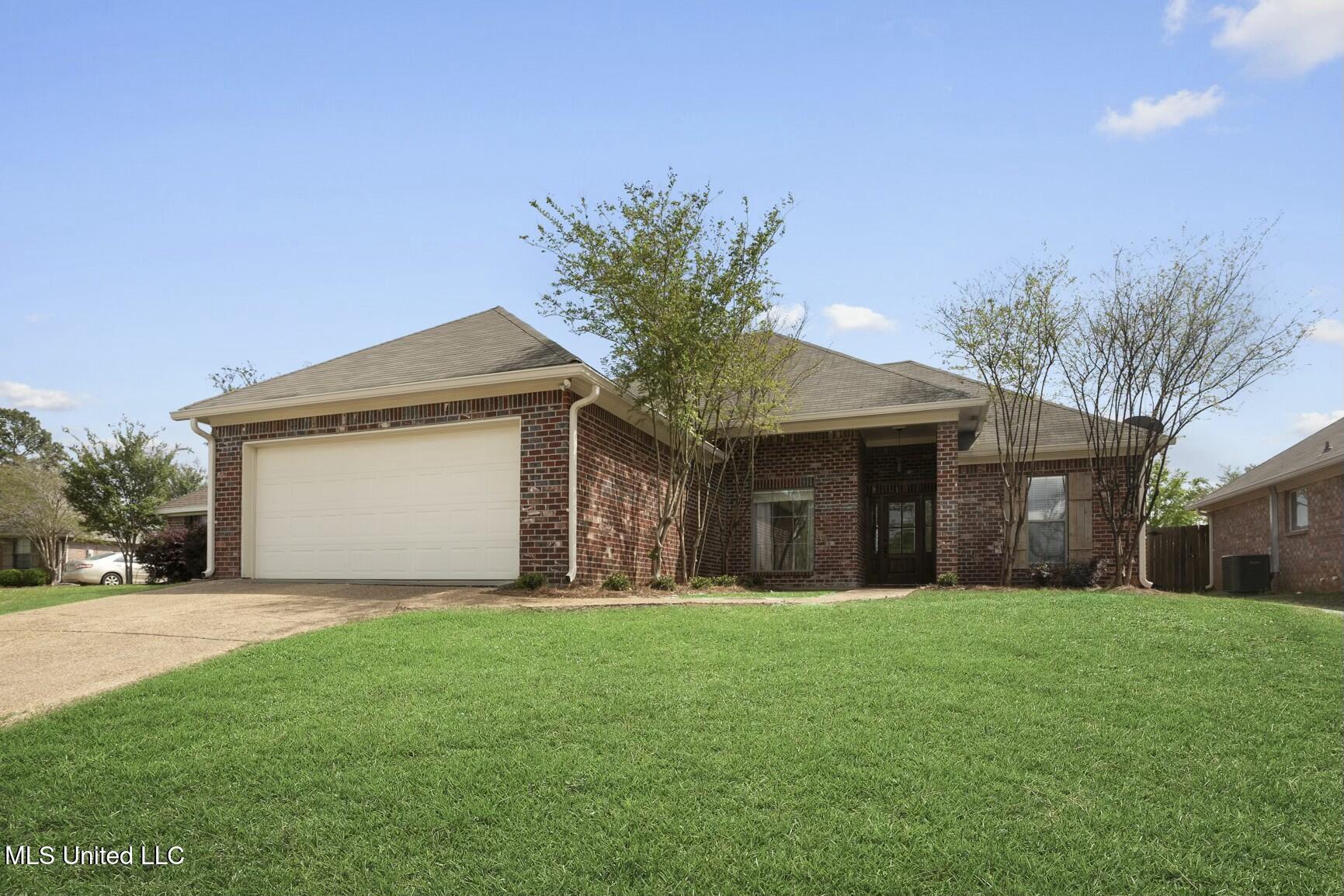 908 Fairview Place, Brandon, Mississippi image 1