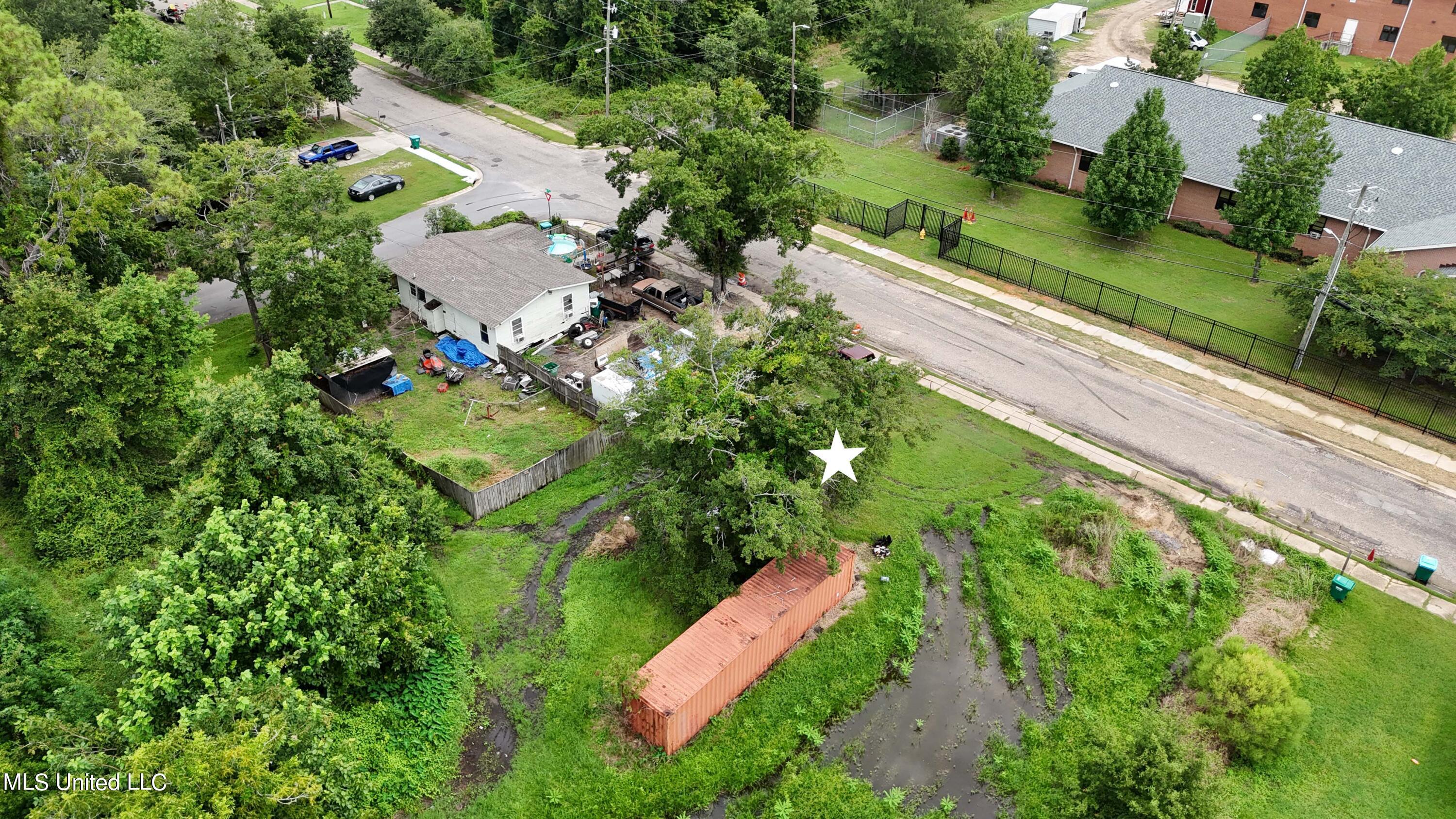 21st Street, Gulfport, Mississippi image 4