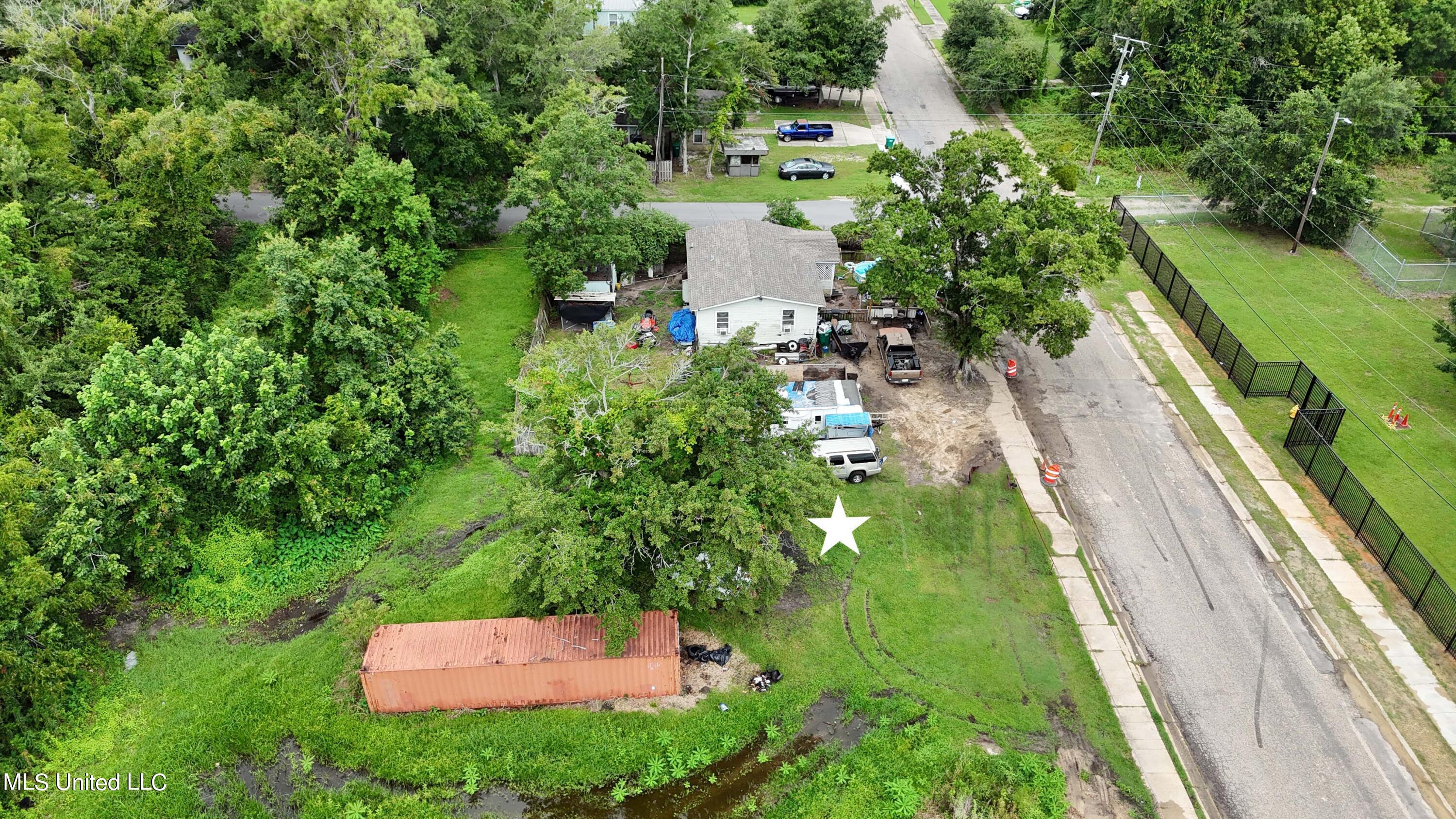 21st Street, Gulfport, Mississippi image 3