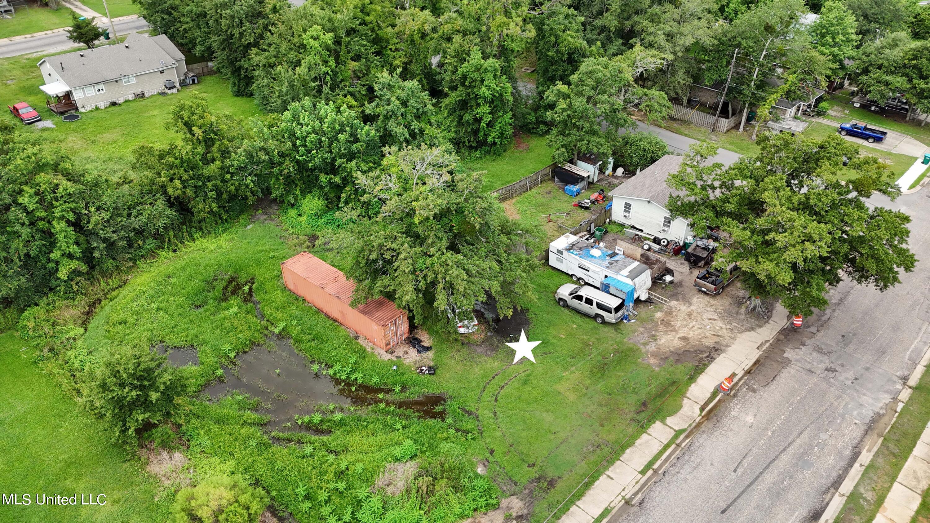 21st Street, Gulfport, Mississippi image 2