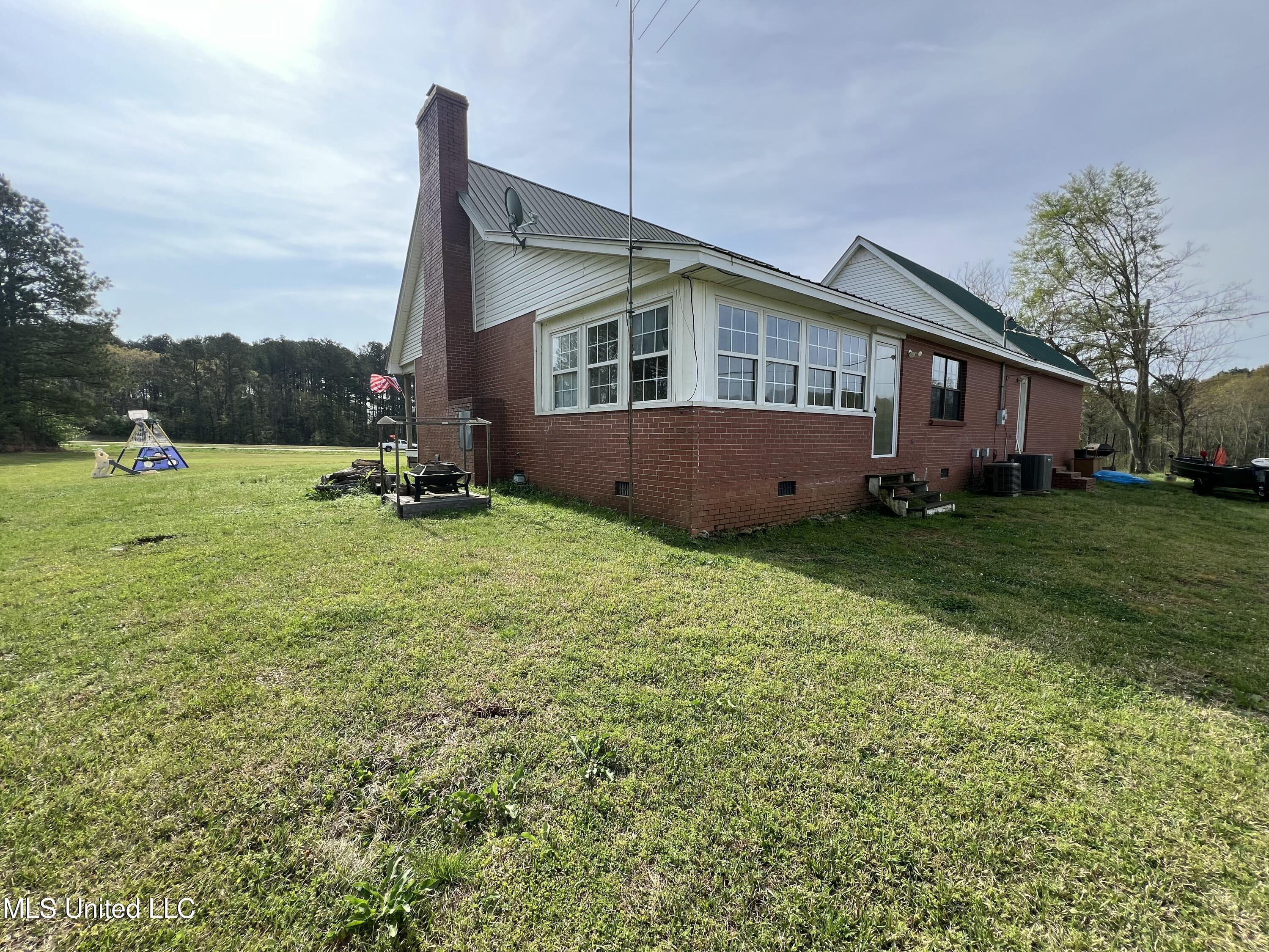 1179 Highway 25, Carthage, Mississippi image 2