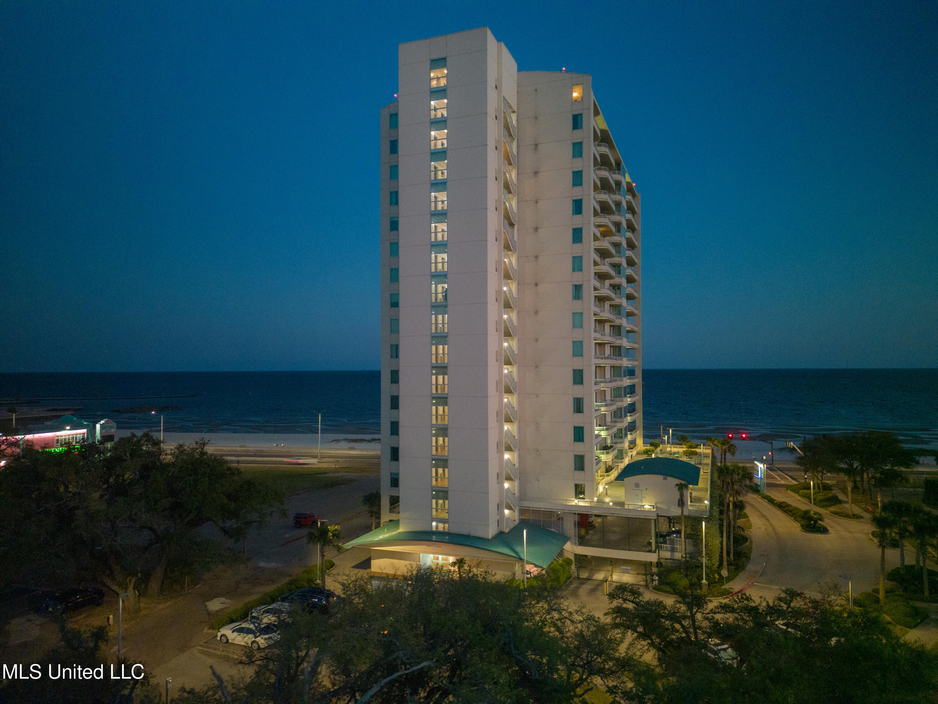 2060 Beach Boulevard #1207, Biloxi, Mississippi image 25