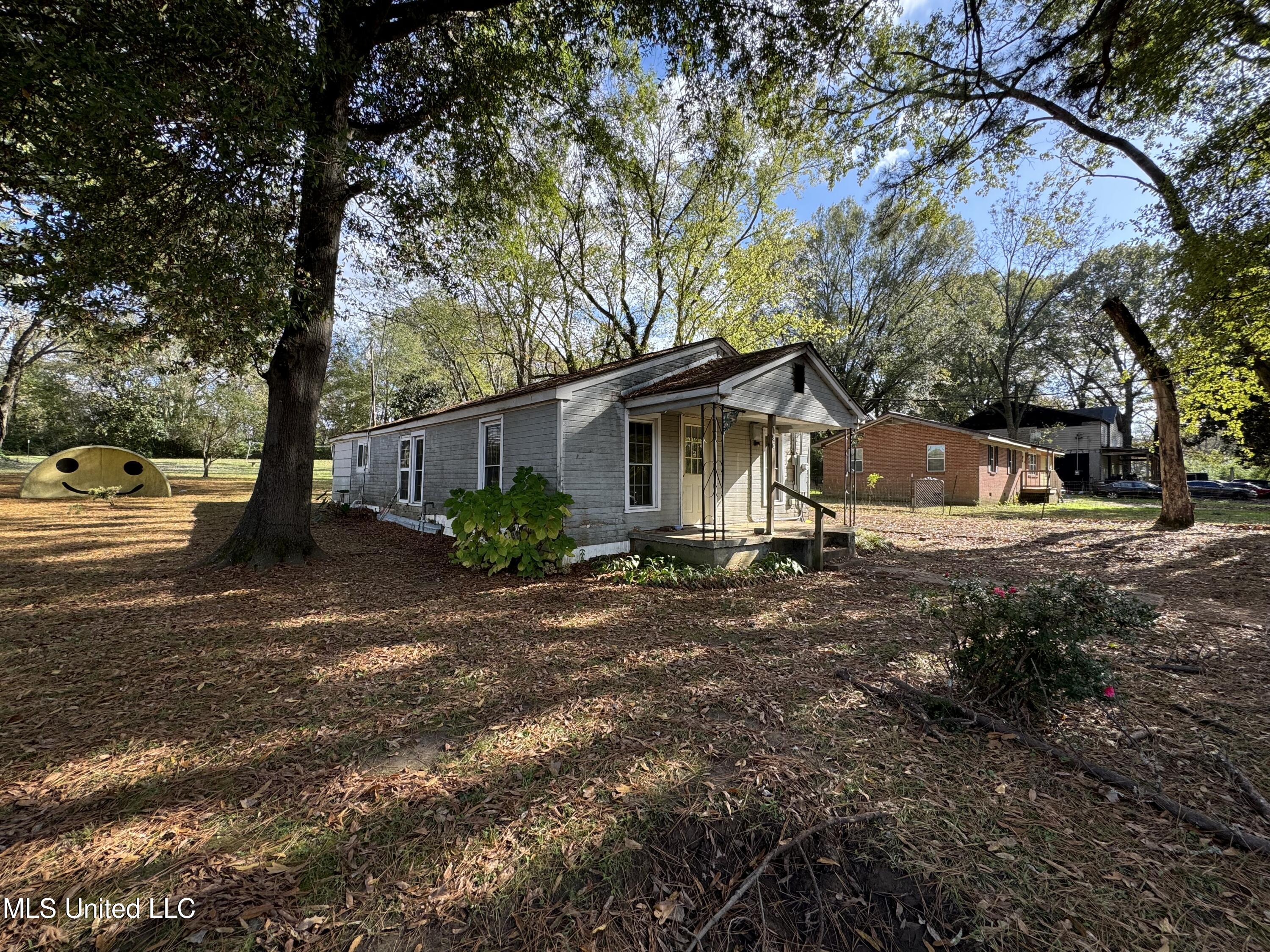 796 Court Street, Coldwater, Mississippi image 2