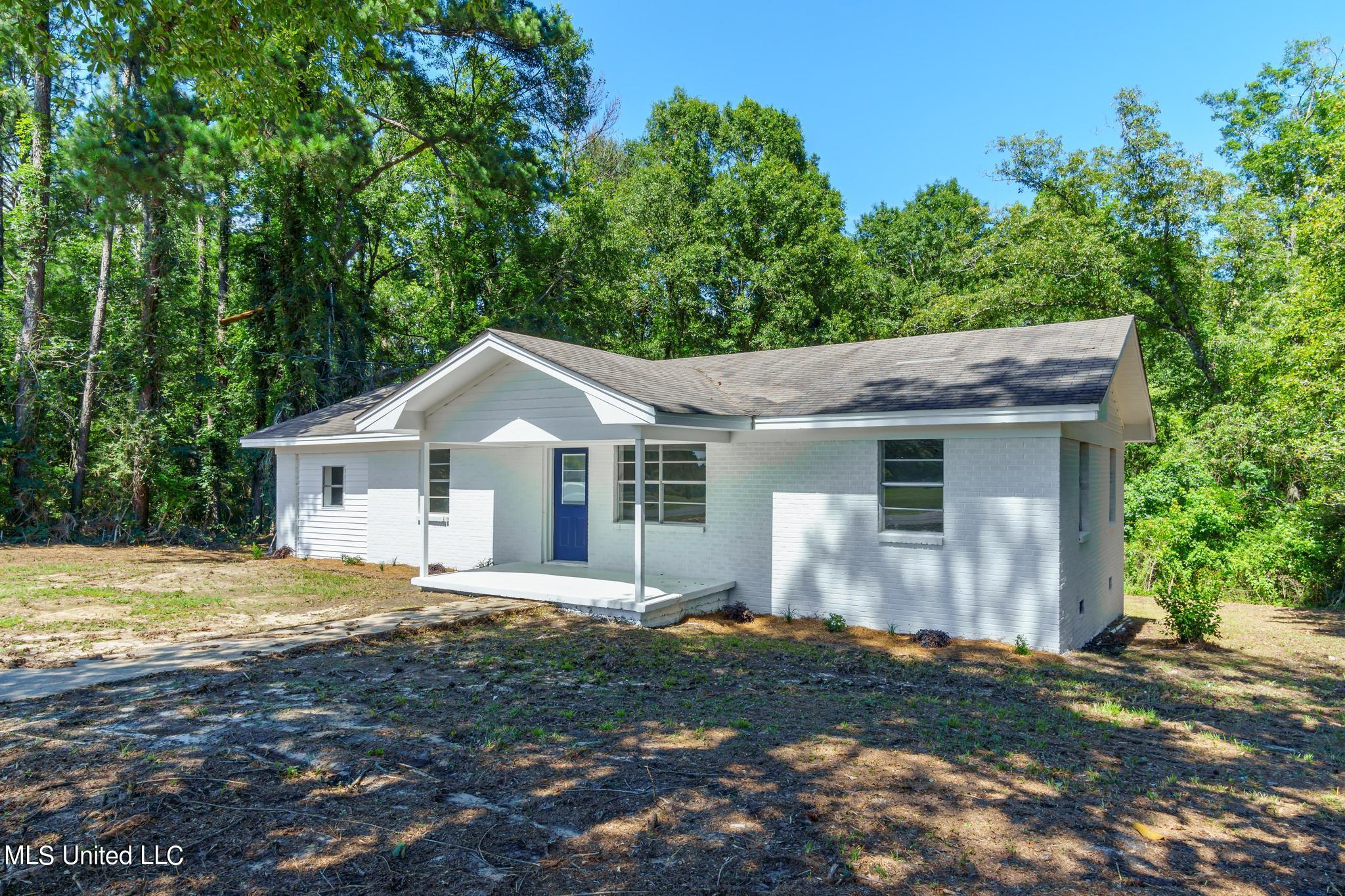 2432 Monroe Road, Moselle, Mississippi image 2