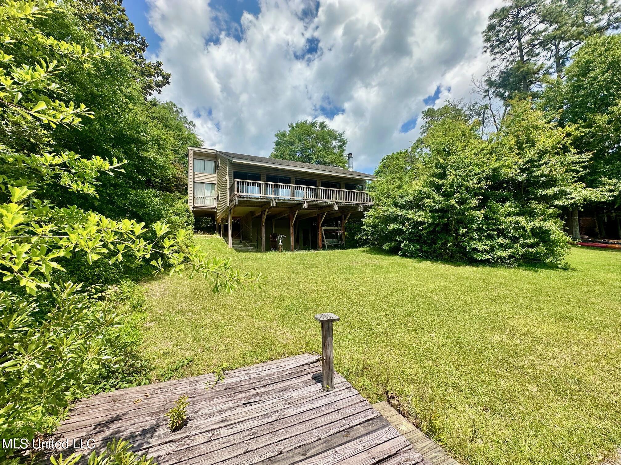 577 W Lakeshore Drive, Carriere, Mississippi image 1