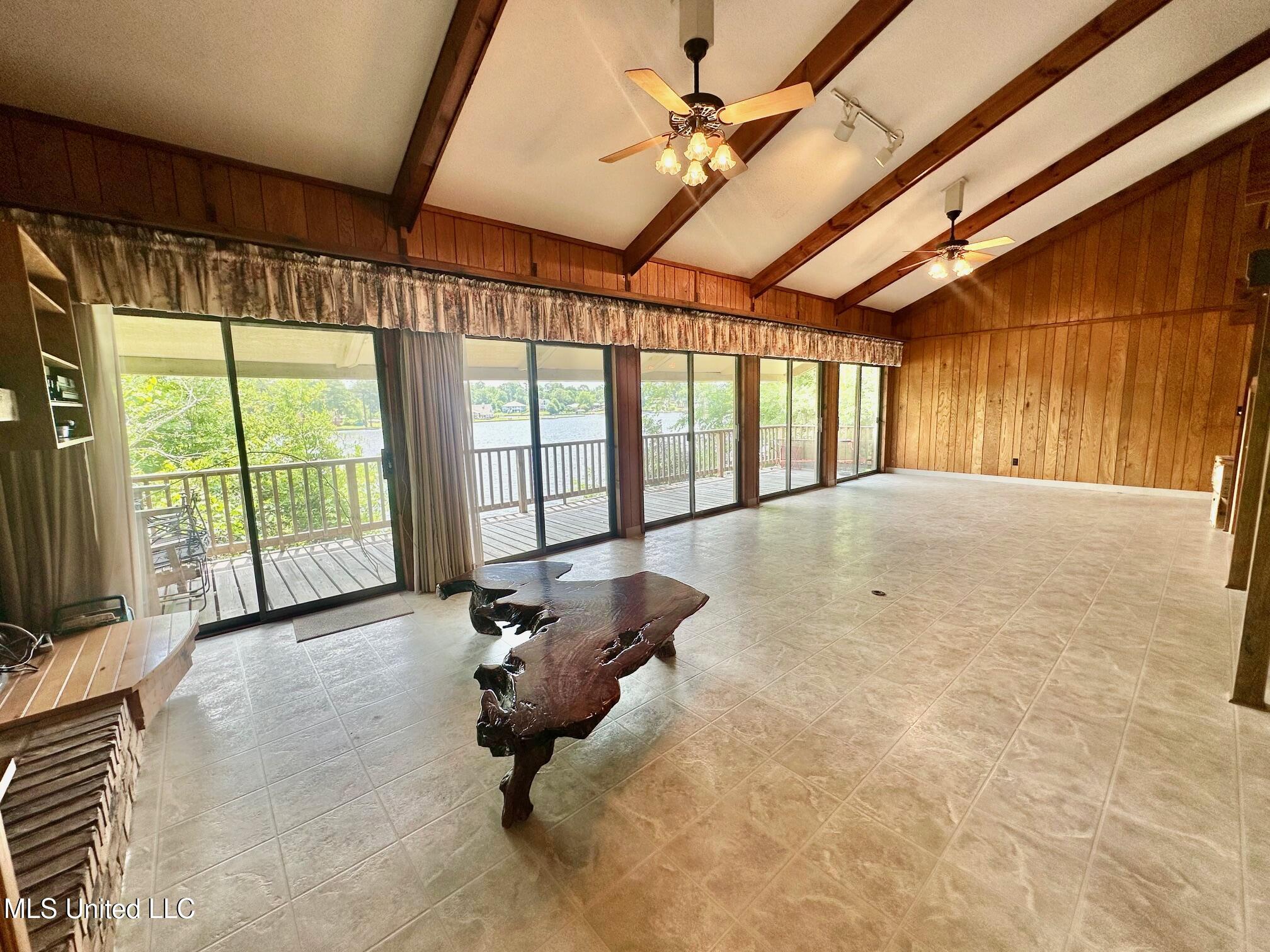 577 W Lakeshore Drive, Carriere, Mississippi image 3