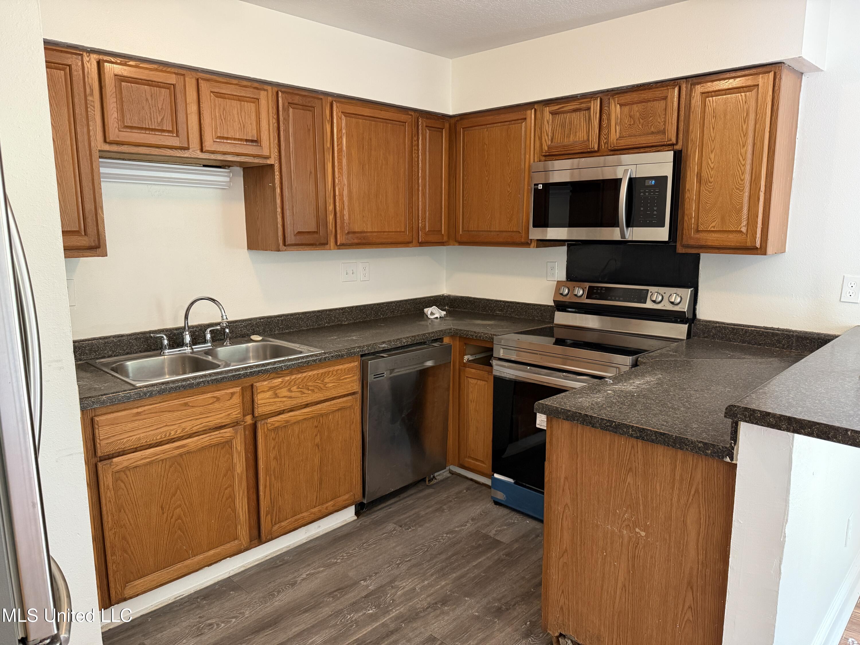 3003 Pineland Drive, Gulfport, Mississippi image 17