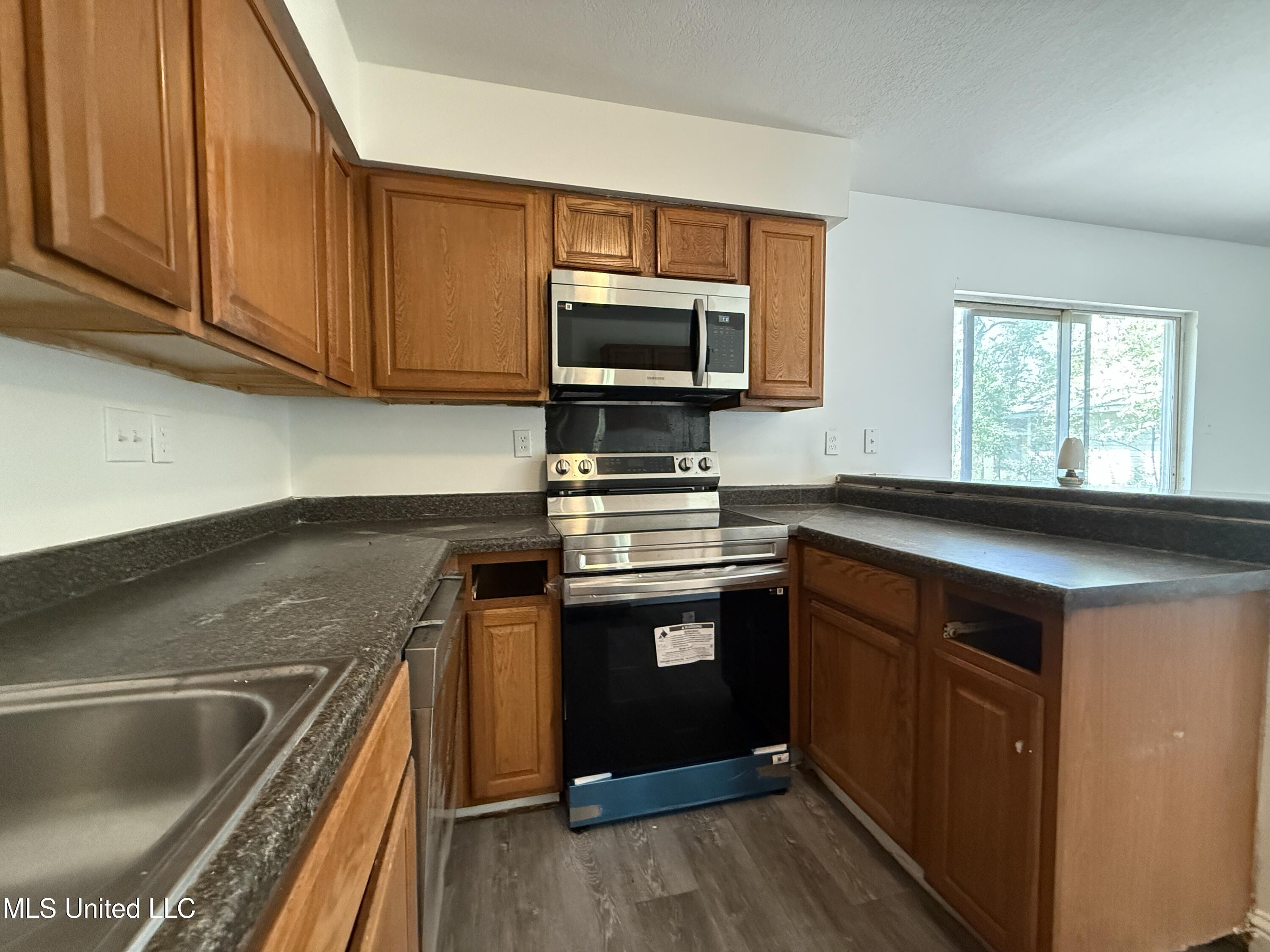 3003 Pineland Drive, Gulfport, Mississippi image 19