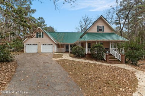 Homes For Sale - 13 Albert Odom Drive<br/> Pearl River County, Poplarville, MS 39470