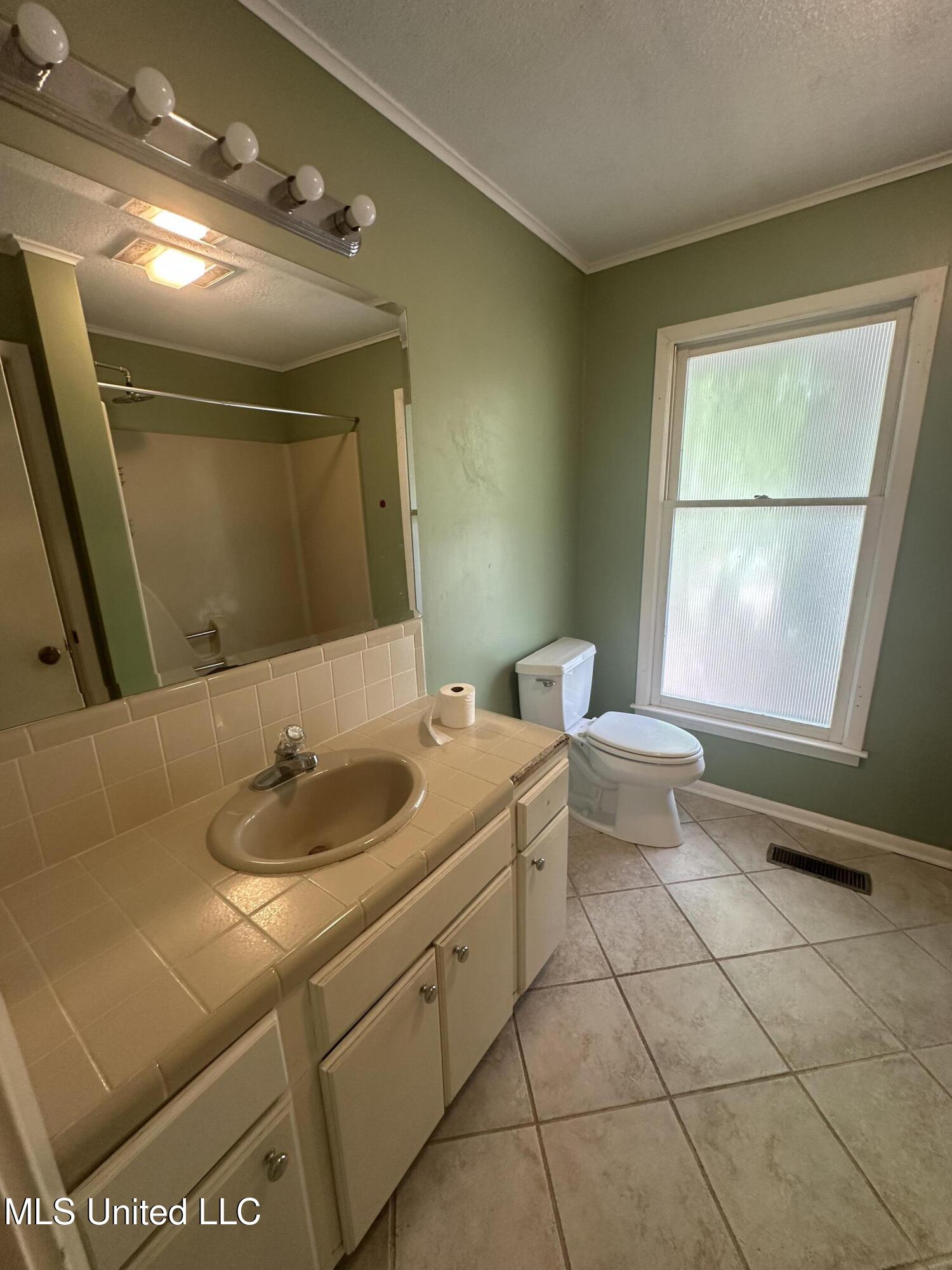 204 Fort Drive, Grenada, Mississippi image 24