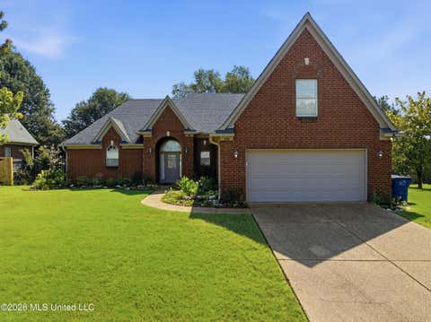 Homes For Sale - 4196 Amherst Drive<br/> Desoto County, Olive Branch, MS 38654