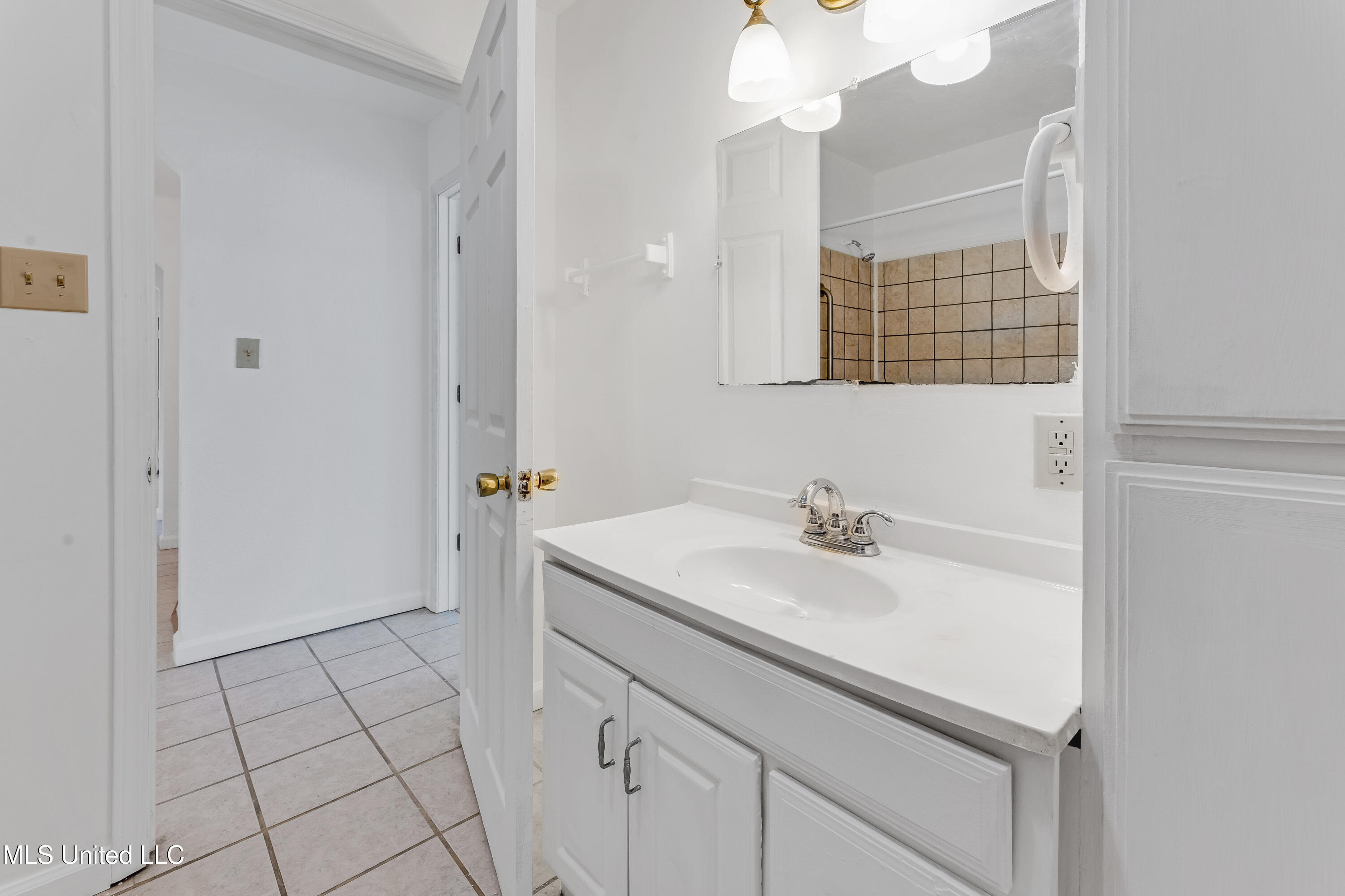 151 Travia Avenue, Biloxi, Mississippi image 17