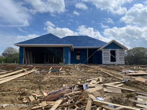 Homes For Sale - 162 Madisonville Drive<br/> Canton, MS 39046