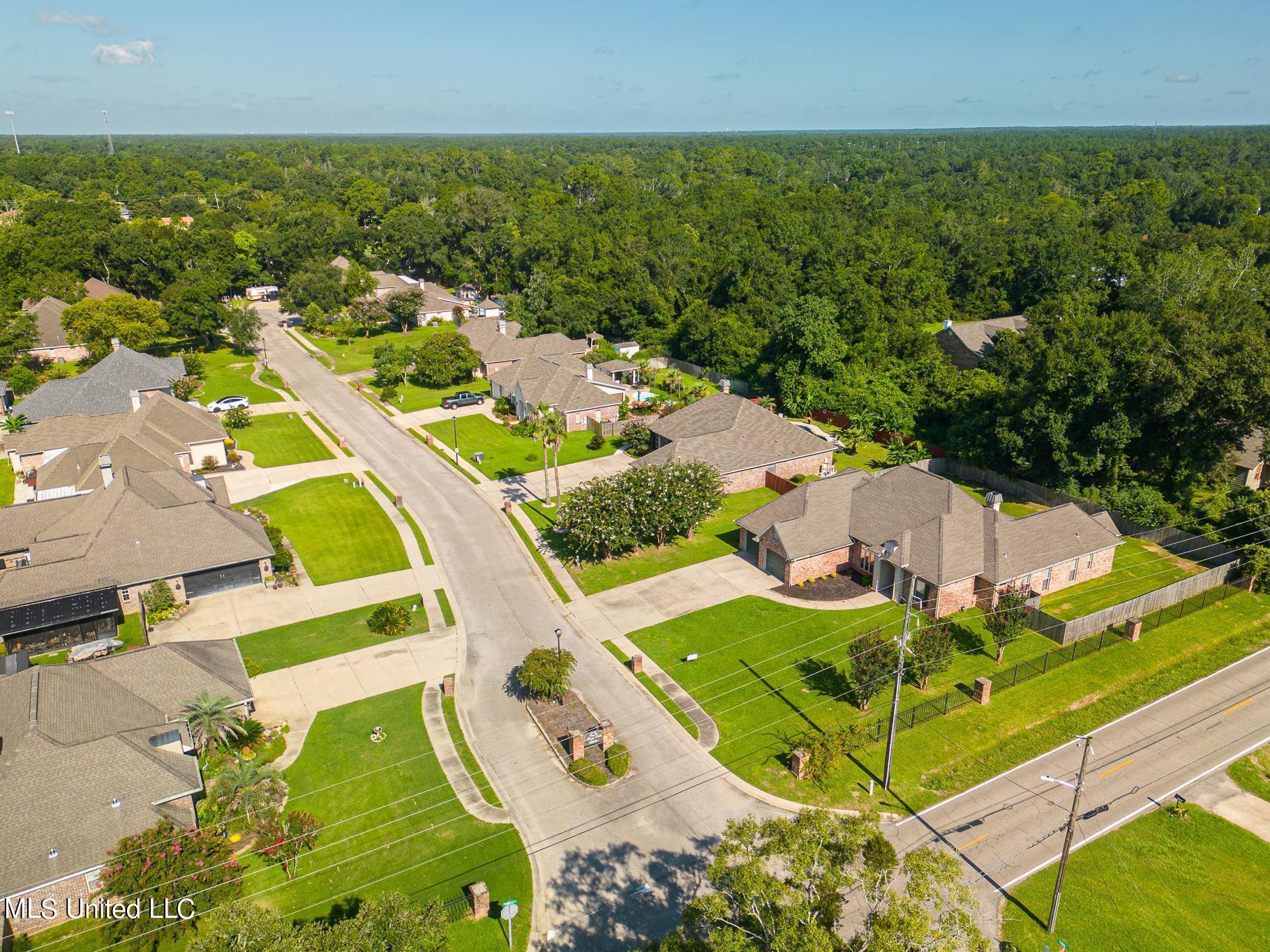 1 Mossy Oaks Lane, Long Beach, Mississippi image 34