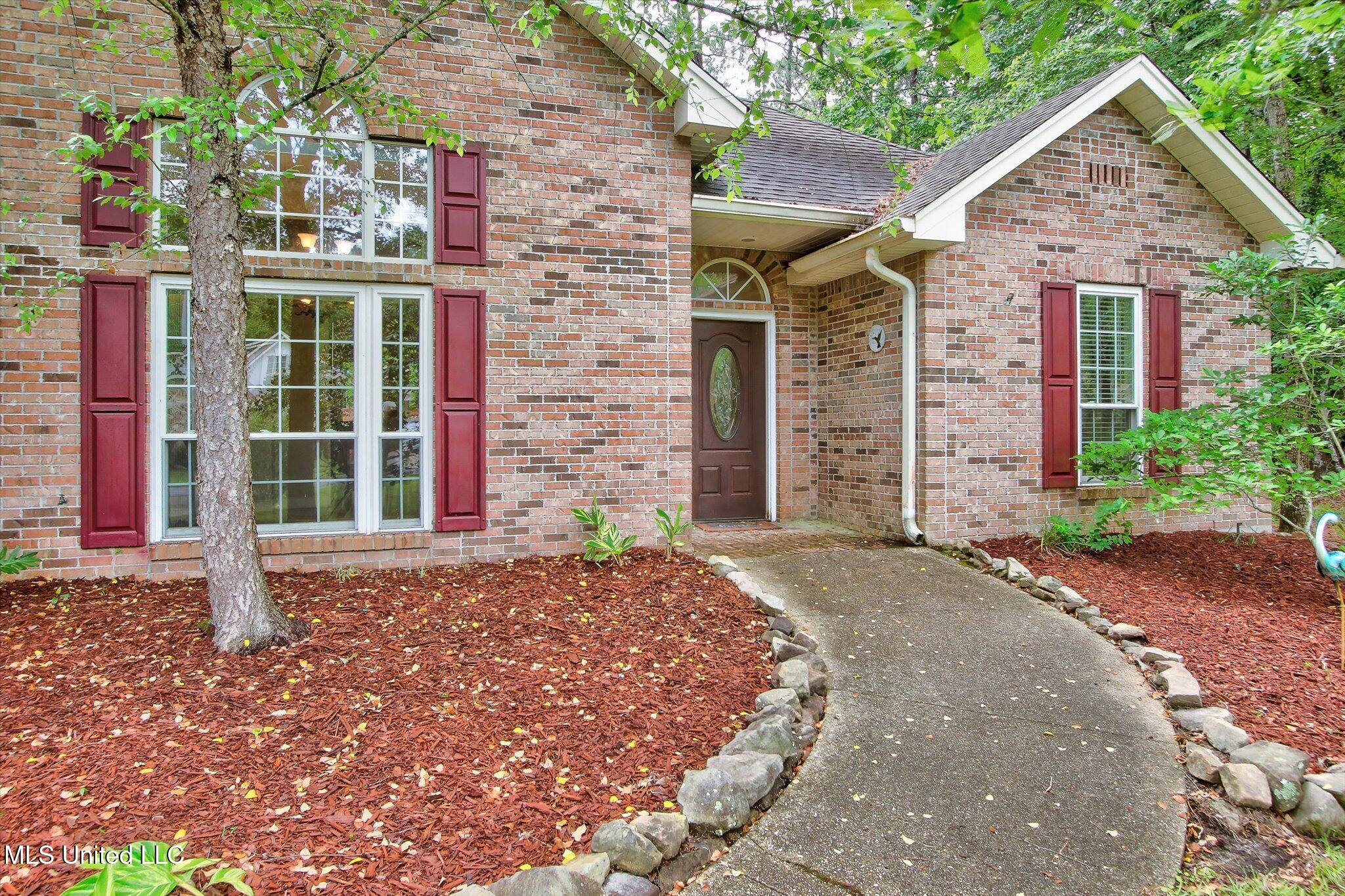 8314 Kahala Drive, Diamondhead, Mississippi image 2