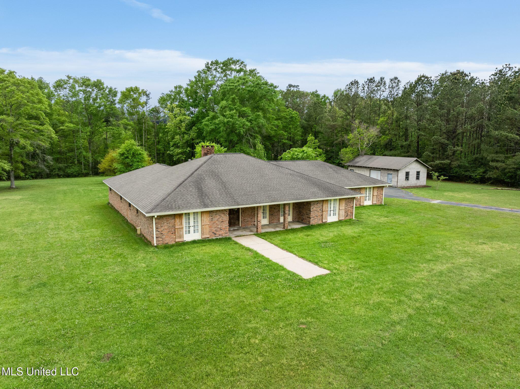 41 Todd Road, Sumrall, Mississippi image 1