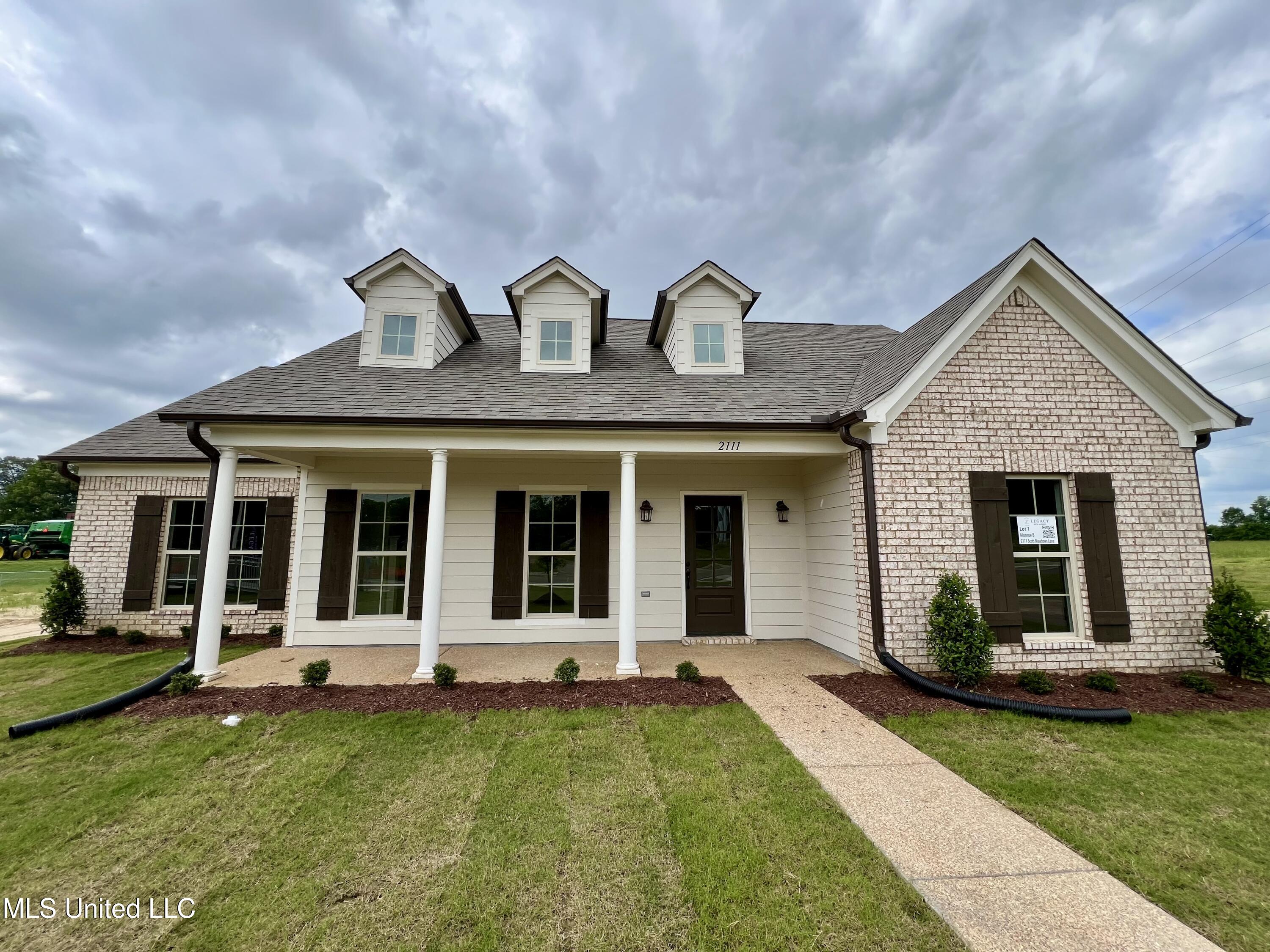 2111 Scott Meadows Lane, Hernando, Mississippi image 2