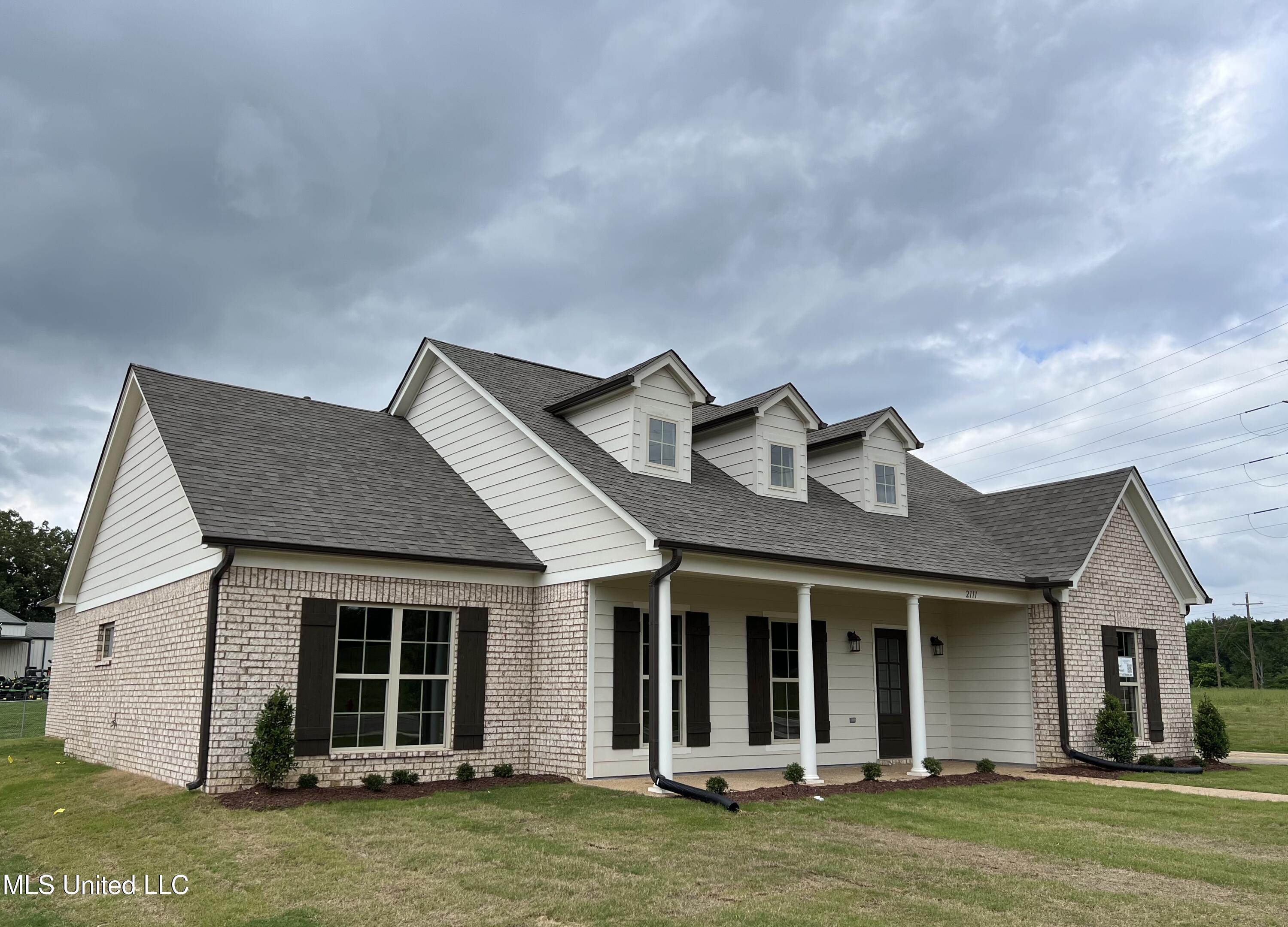 2111 Scott Meadows Lane, Hernando, Mississippi image 3