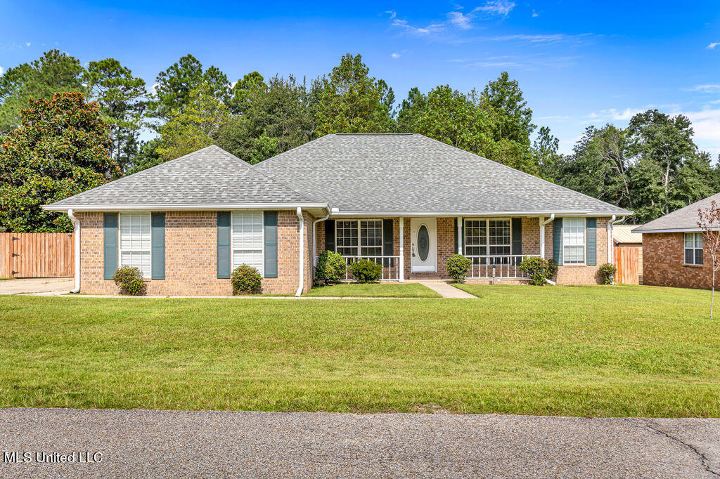 15795 S Fork Drive, Gulfport, Mississippi image 1