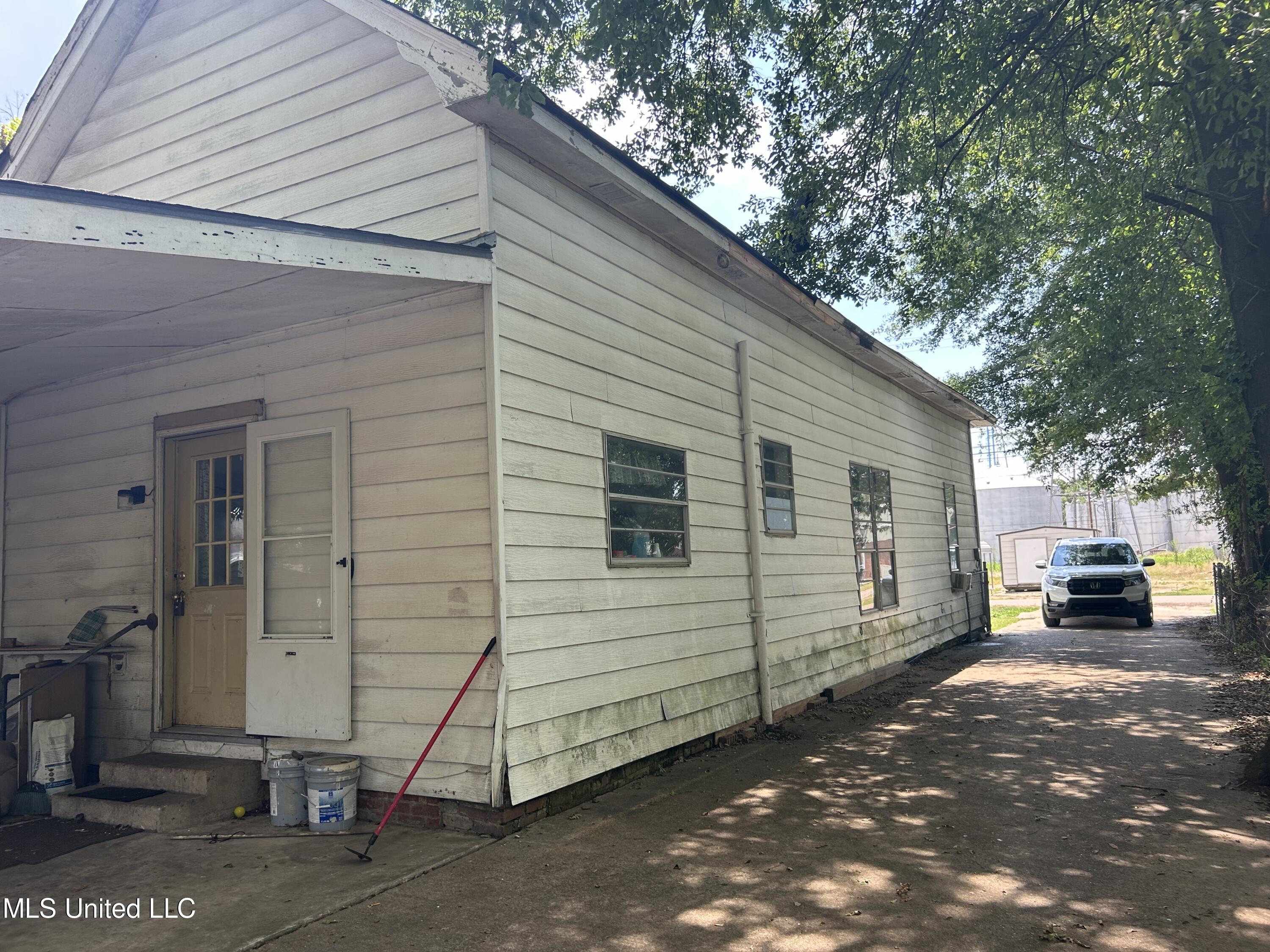 202 Dewey Street, Itta Bena, Mississippi image 2