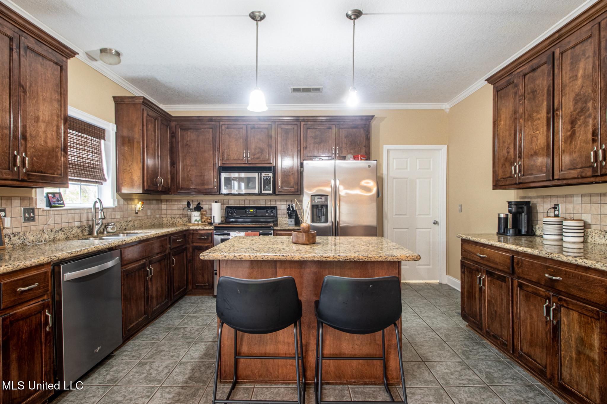 6457 Kalipekona Way, Diamondhead, Mississippi image 6