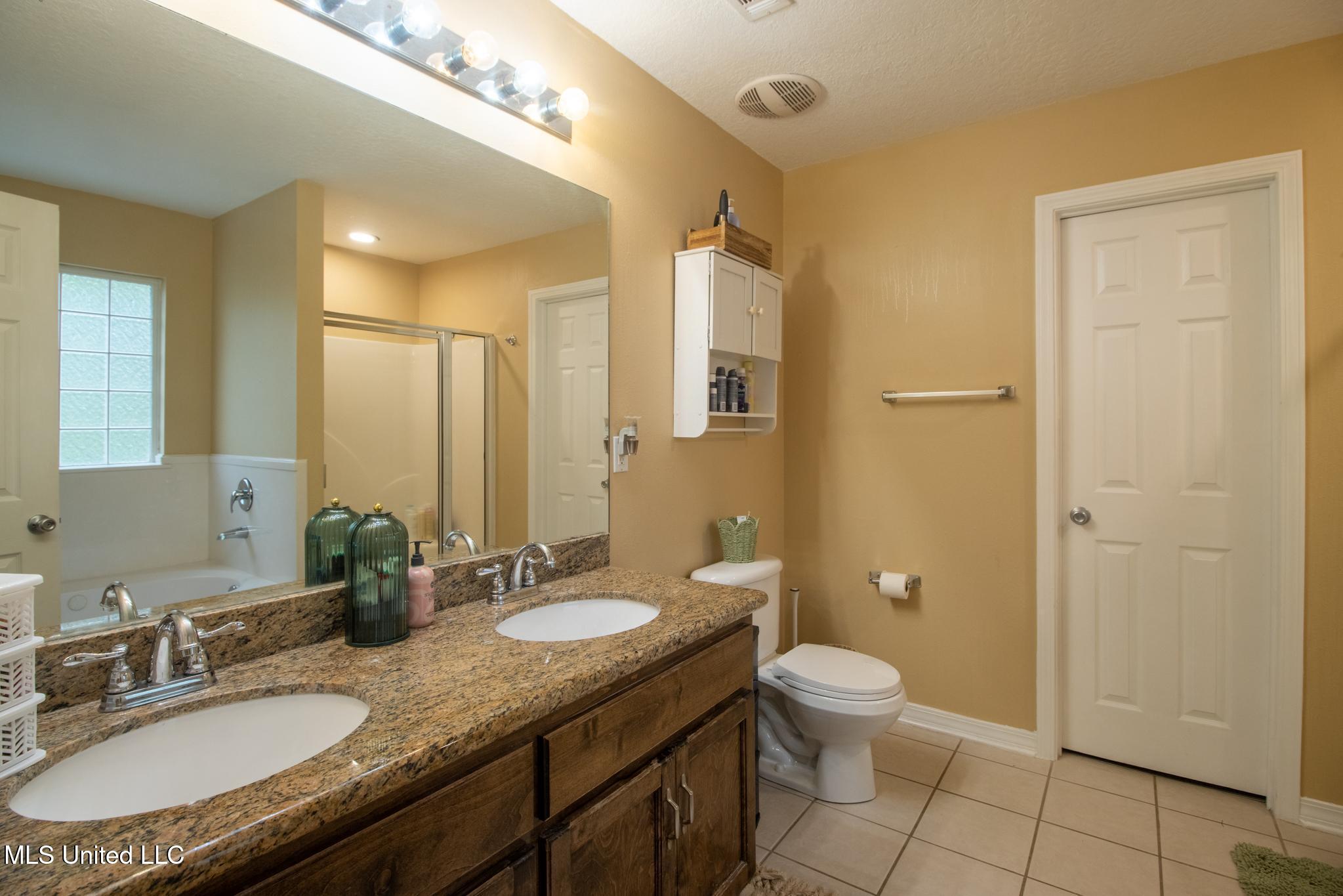 6457 Kalipekona Way, Diamondhead, Mississippi image 13
