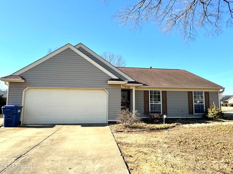 Homes For Sale - 7185 Redfern Drive<br/> Horn Lake, MS 38637