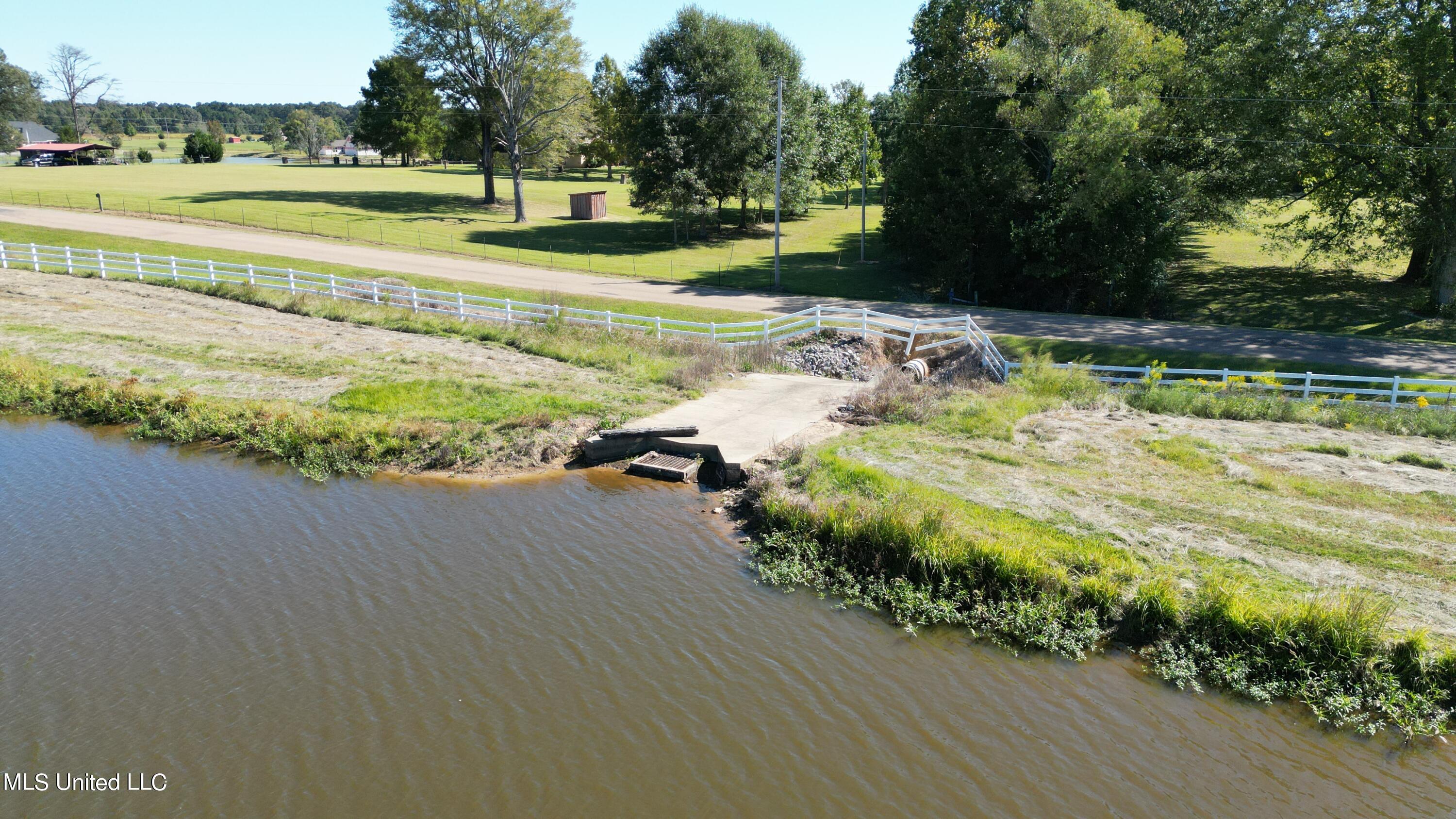 Cindy Drive, Terry, Mississippi image 4