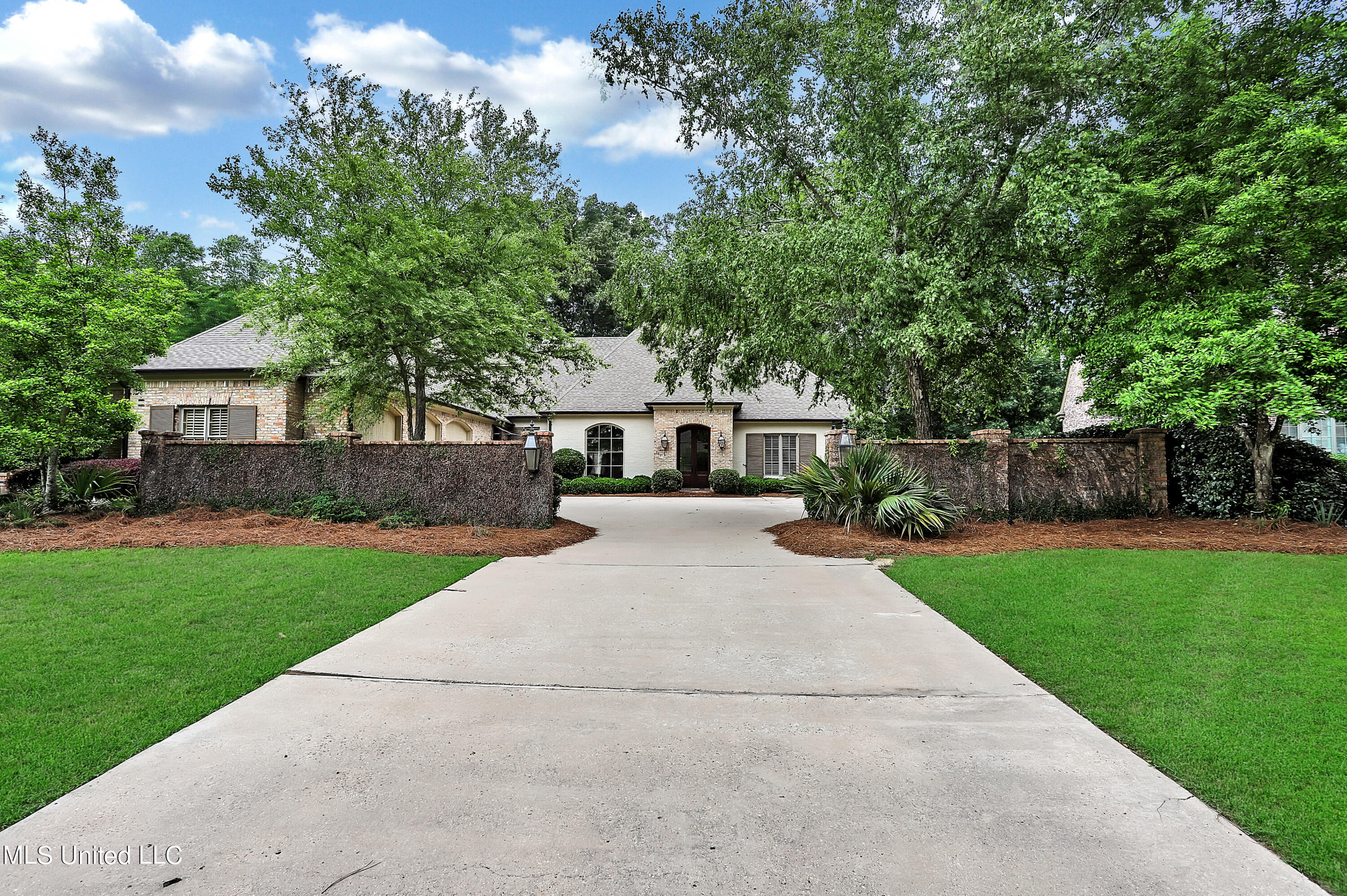 137 Bridgewater Crossing, Ridgeland, Mississippi image 2