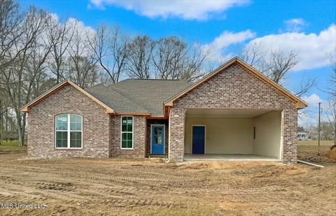 Homes For Sale - 369 W Old Highway 24 W<br/> Kokomo, MS 39643